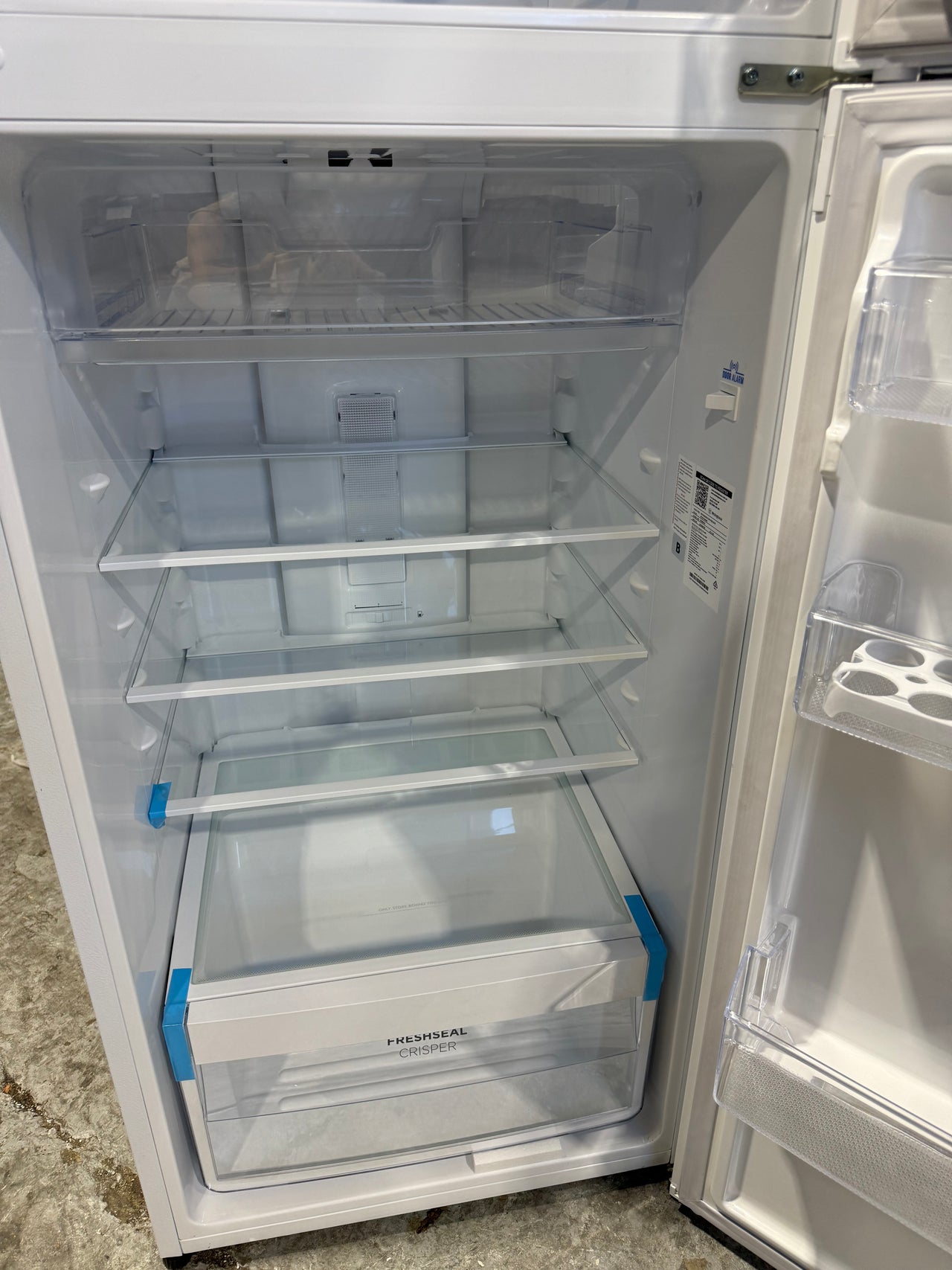 Factory second Westinghouse WTB3100WK 312L top mount refrigerator - Second Hand Appliances Geebung