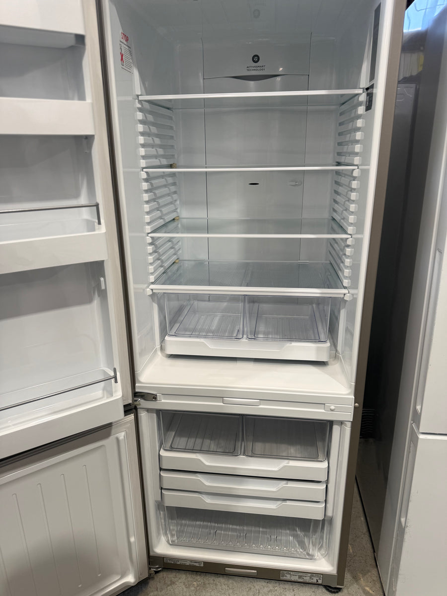 Fisher & Paykel 380L Bottom Mount Refrigerator – RF402BLYX5 - Second Hand Appliances Geebung