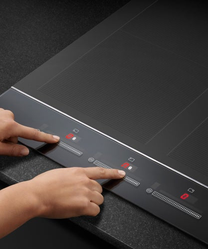 Fisher & Paykel 60cm Series 7 4 Zone Induction Cooktop with SmartZone CI604DTB4 - Second Hand Appliances Geebung