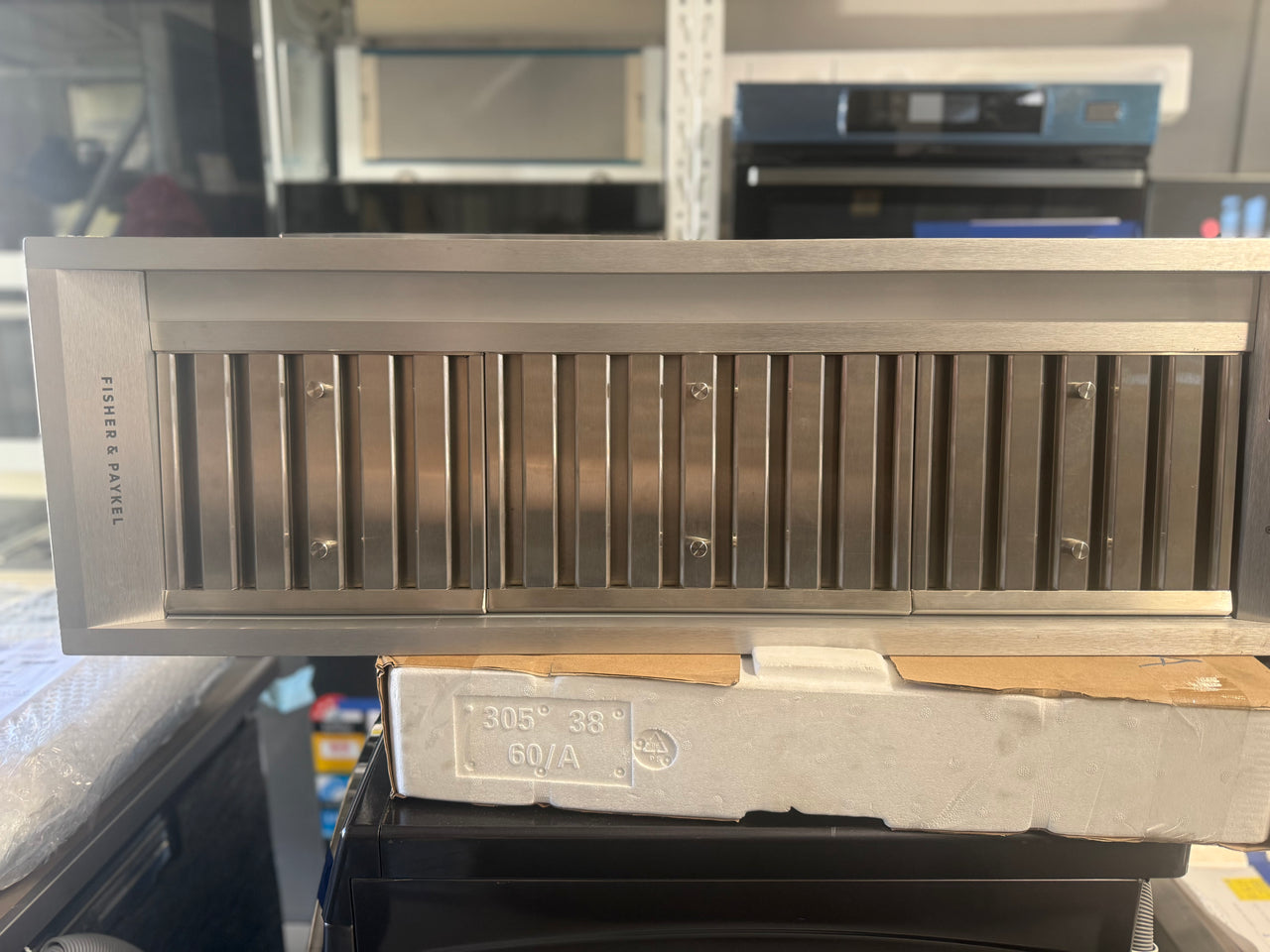 Fisher & Paykel 90cm Series 9 Integrated Insert Wall Under Cupboard Rangehood HPB9028-1 - Second Hand Appliances Geebung