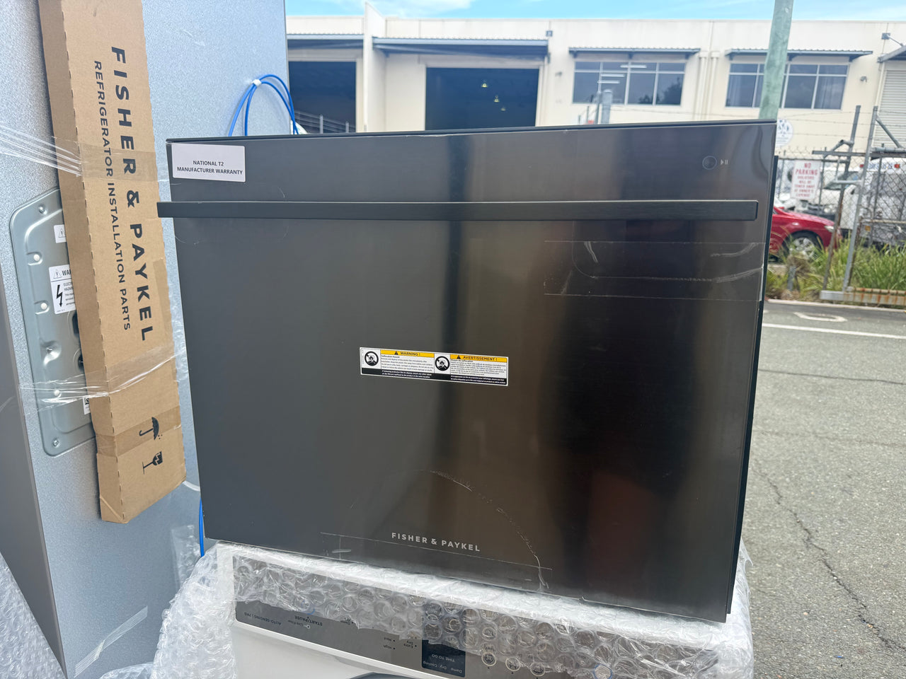 Fisher & Paykel Tall Single DishDrawer Dishwasher Black Stainless Steel Model: DD60SDFTB9 - Second Hand Appliances Geebung