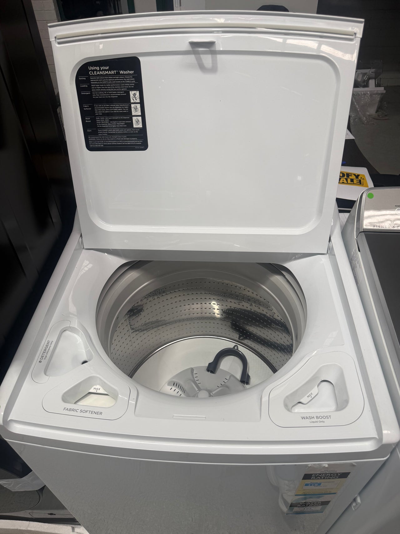 Second hand Fisher & Paykel WL1068P1 – 10 kg Top Load Washing Machine
