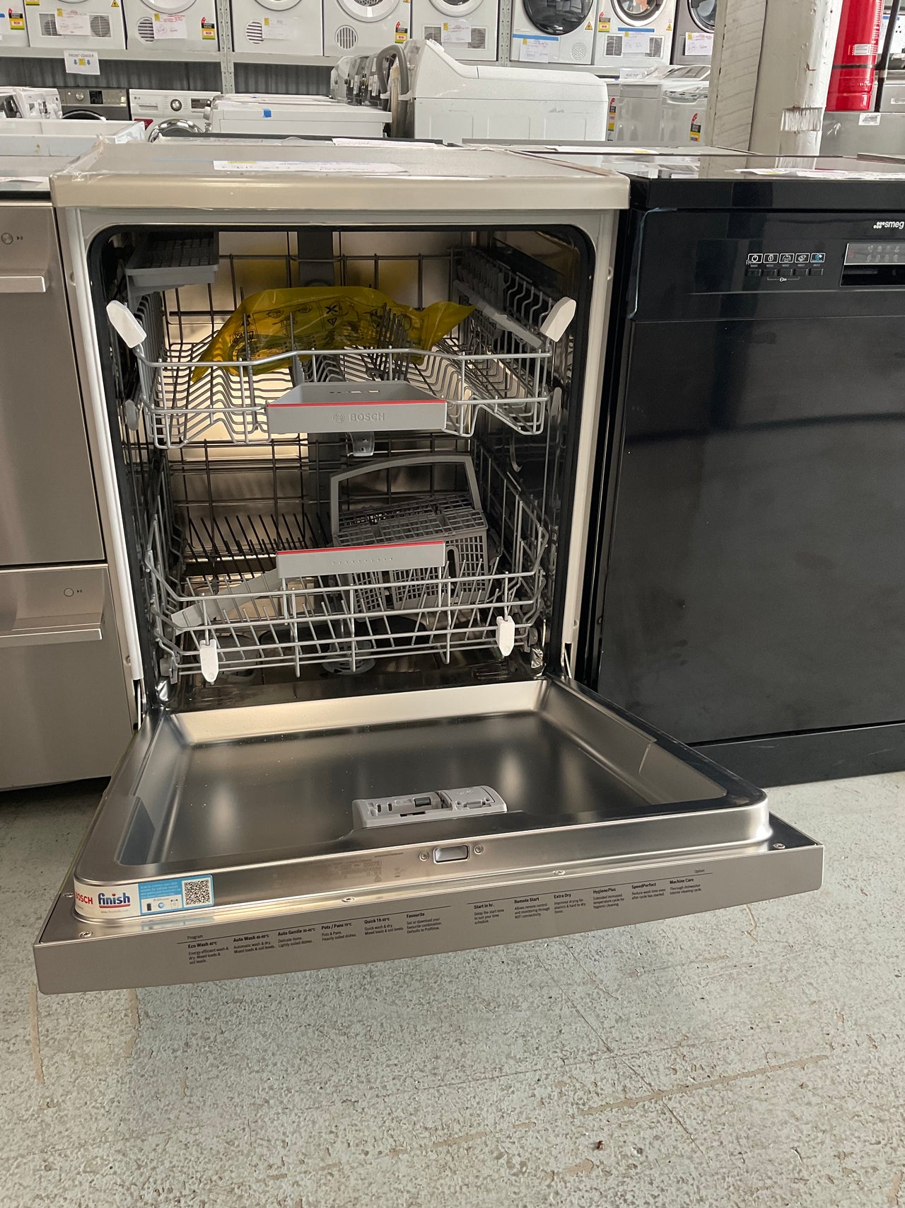 Transportation damaged Bosch Freestanding Dishwasher Stainless