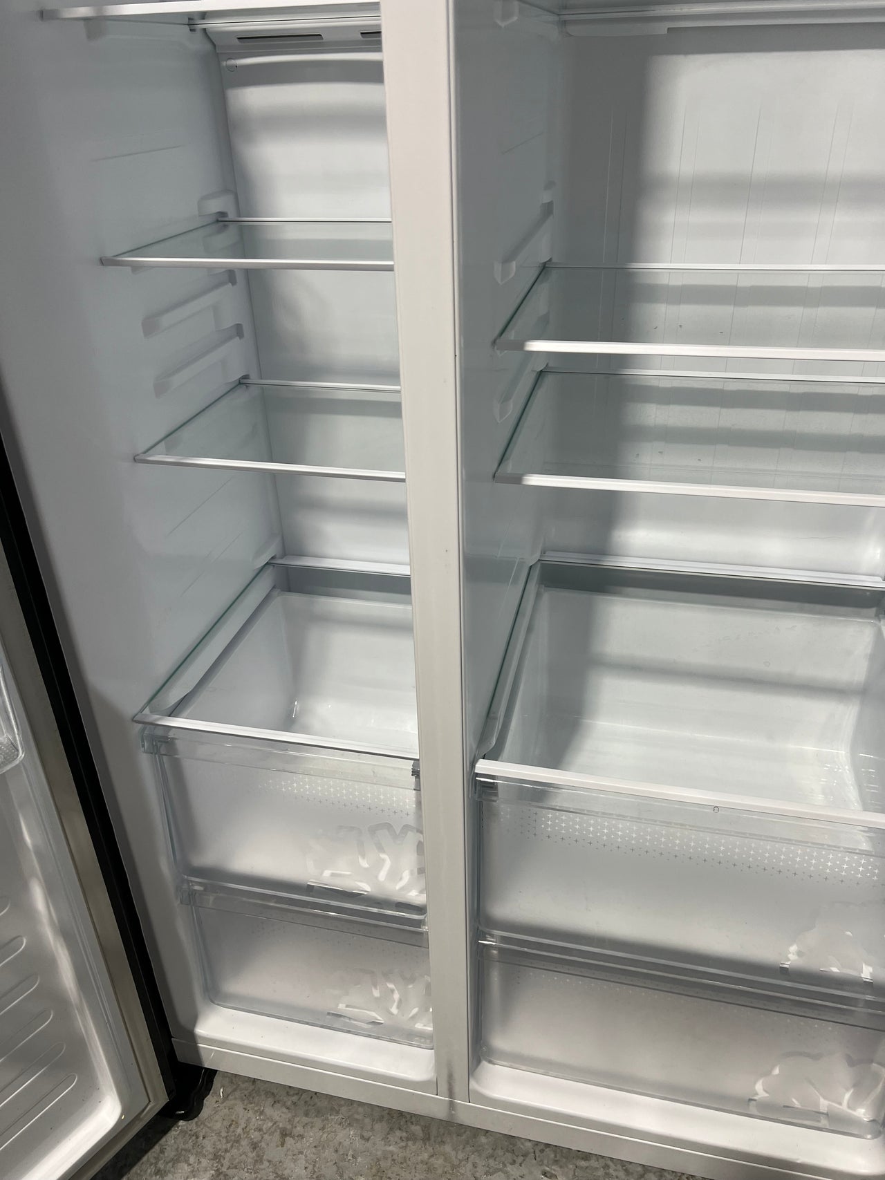 Factory second HISENSE 519 LITRE SIDE BY SIDE REFRIGERATOR Model: HRSBS519B - Second Hand Appliances Geebung