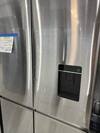 Thumbnail for Factory second Fisher & Paykel RF605QNUVX1 538-litre quad-door refrigerator-freezer