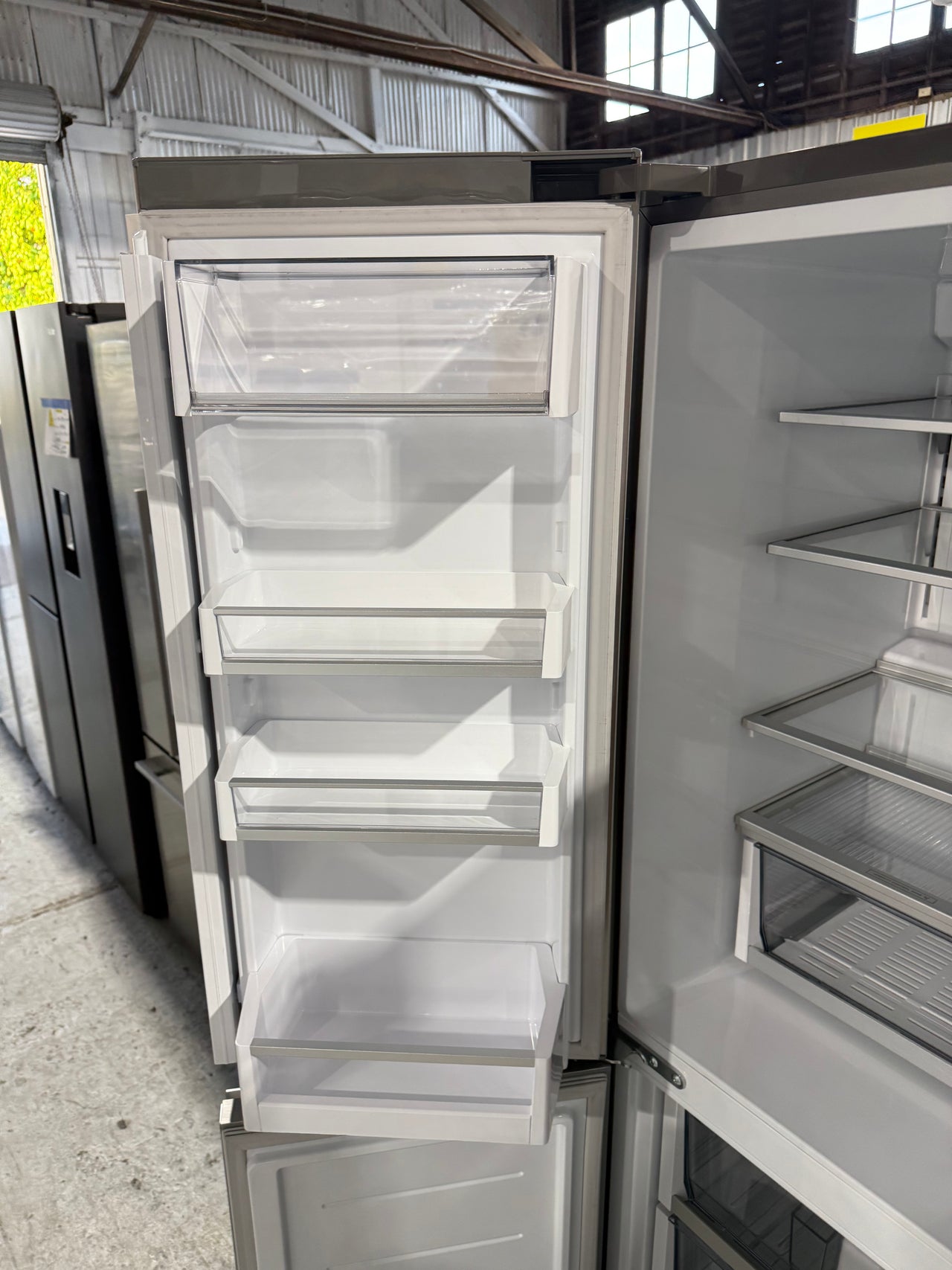 Factory second Fisher & Paykel RF605QNUVX1 538-litre quad-door refrigerator-freezer