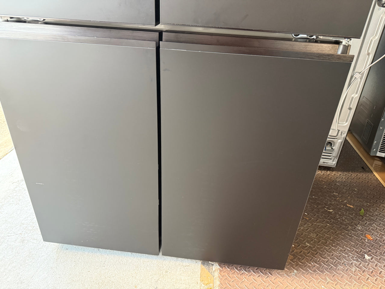 Factory second Fisher&Paykel 690l Quad Door  Model: RF730QZUVB1