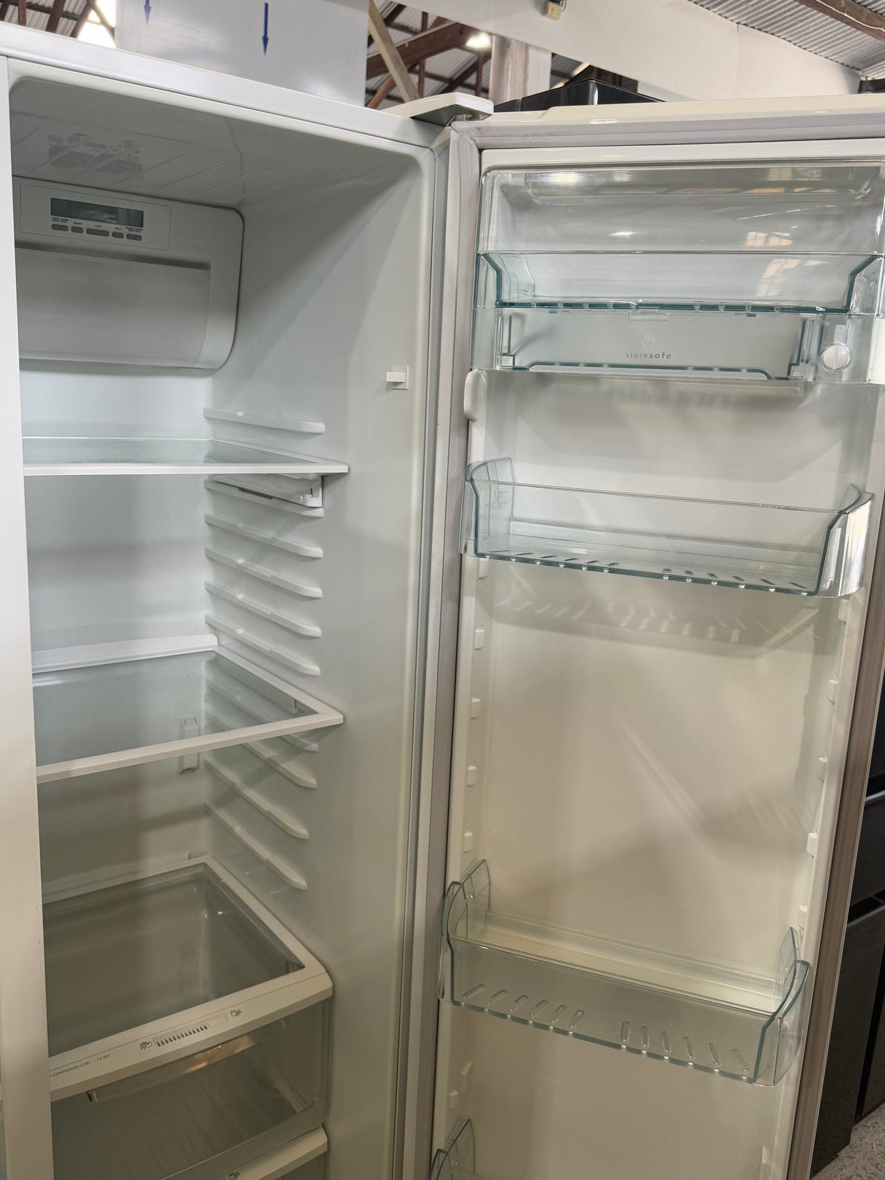 Second hand Westinghouse WSE6100WA 610-liter side-by-side refrigerator-freezer - Second Hand Appliances Geebung