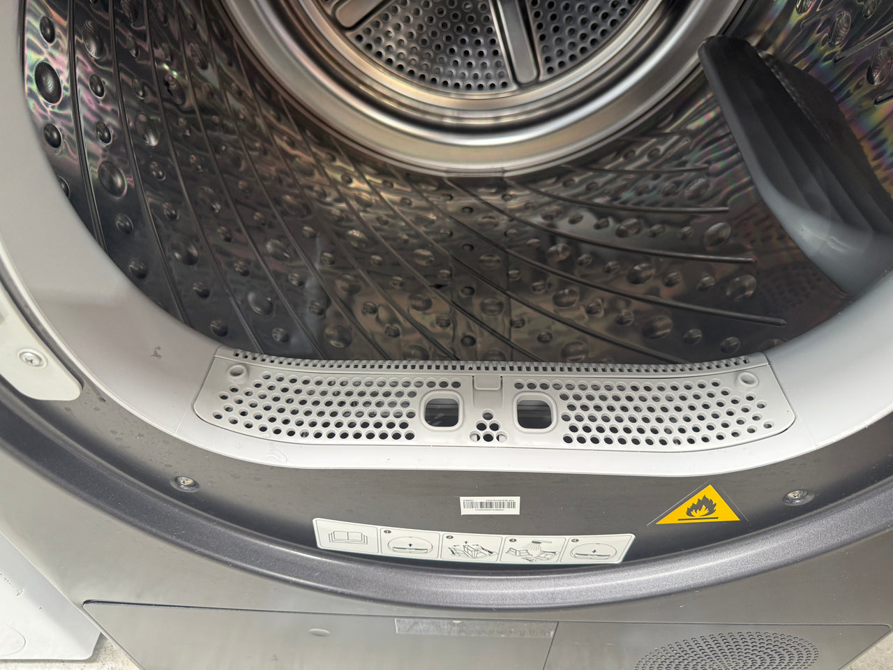 Factory Second Hisense 10kg Heat Pump Dryer – Black (HDFS10HPB)