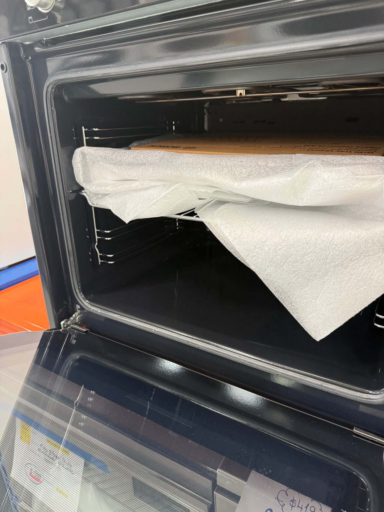Transportation damaged Bosch Serie 2 60cm Built-in Oven HBF134EB0A