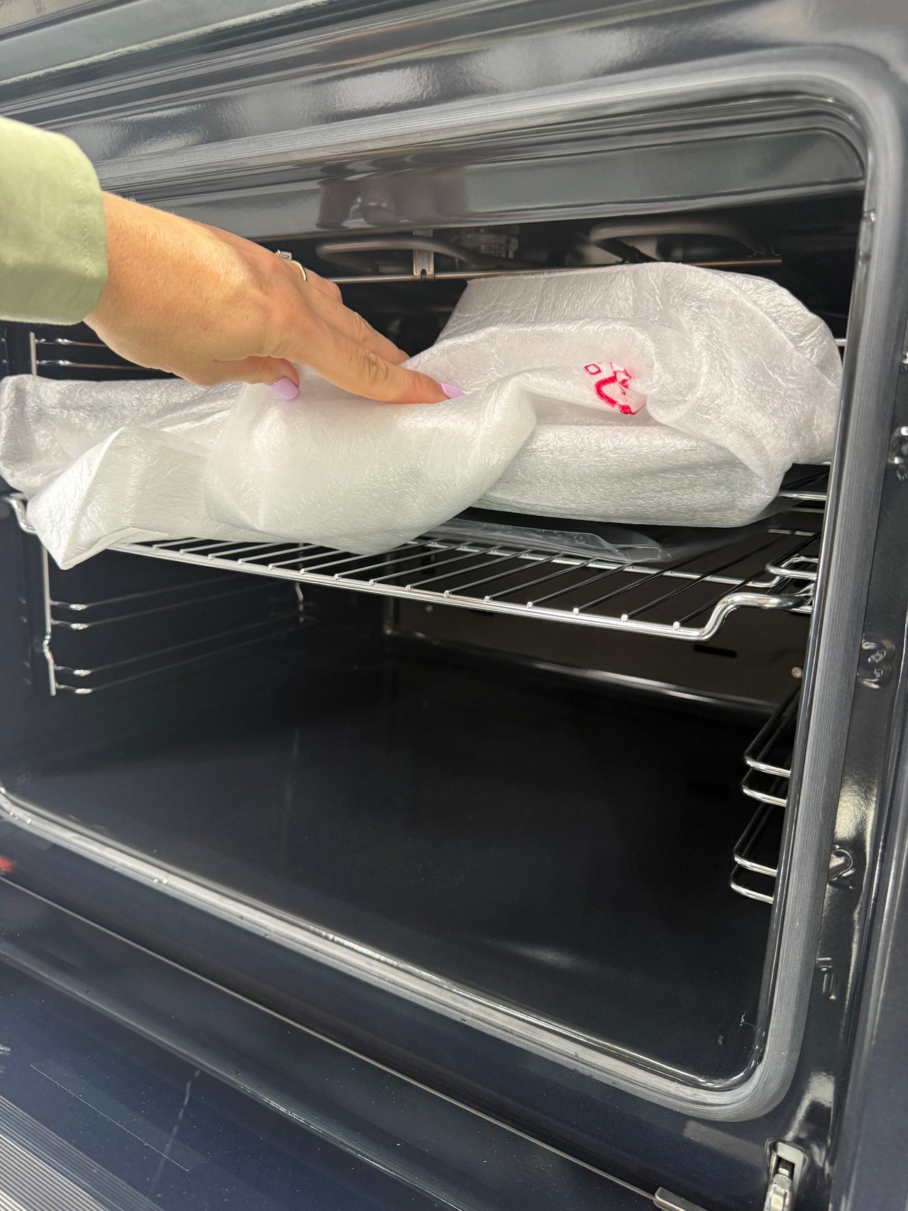 Transportation damaged Bosch Serie 2 60cm Built-in Oven HBF134EB0A