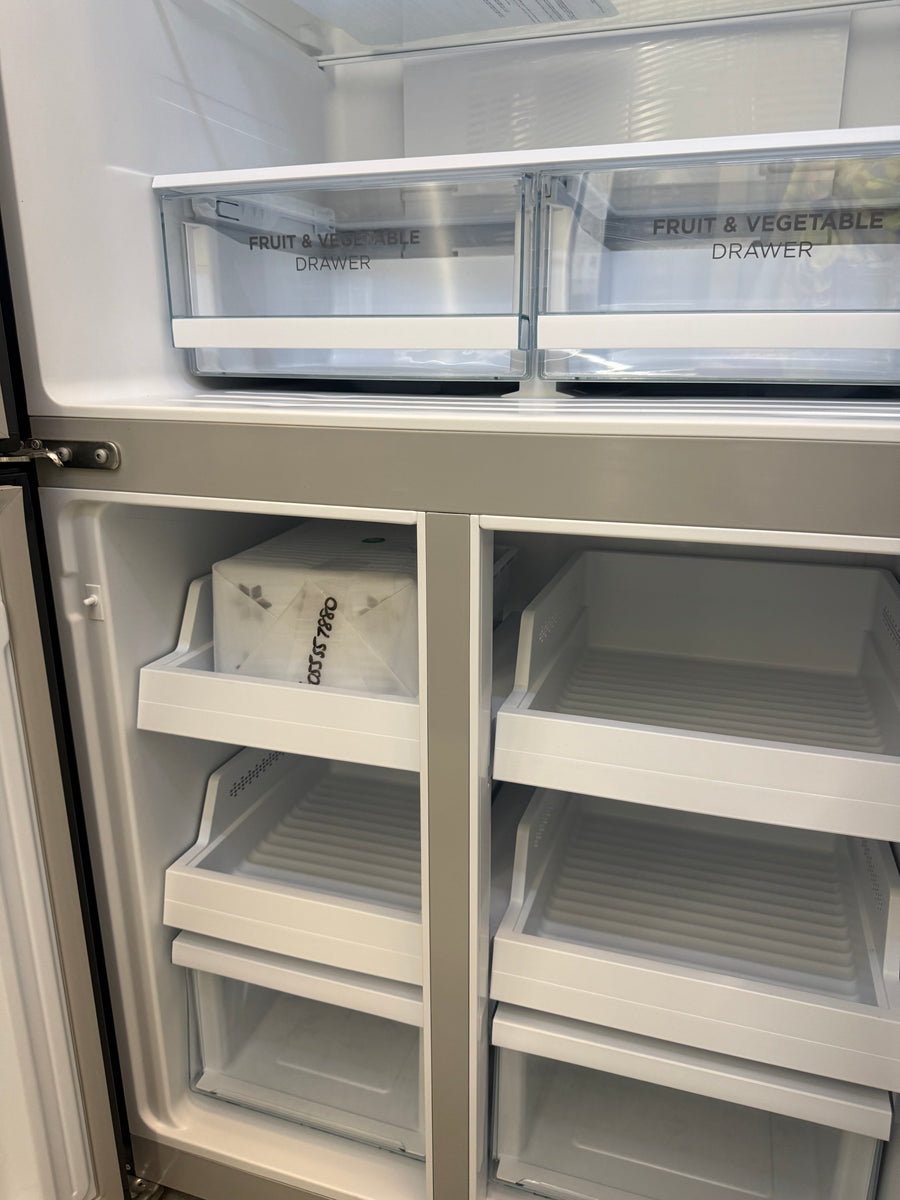 Factory second Westinghouse 496L French Door Refrigerator – WQE4900BA