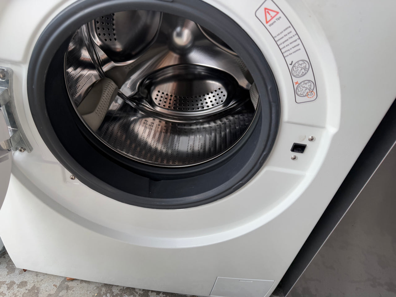 Second hand Haier HWF75DW1 7.5kg Front Load Washing Machine