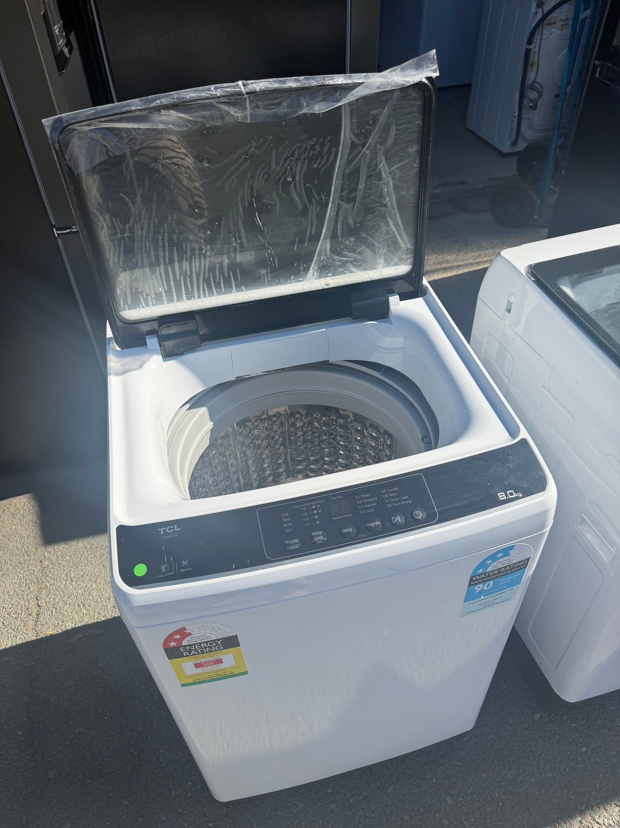 Factory second TCL F708TLW 8kg top load washing machine