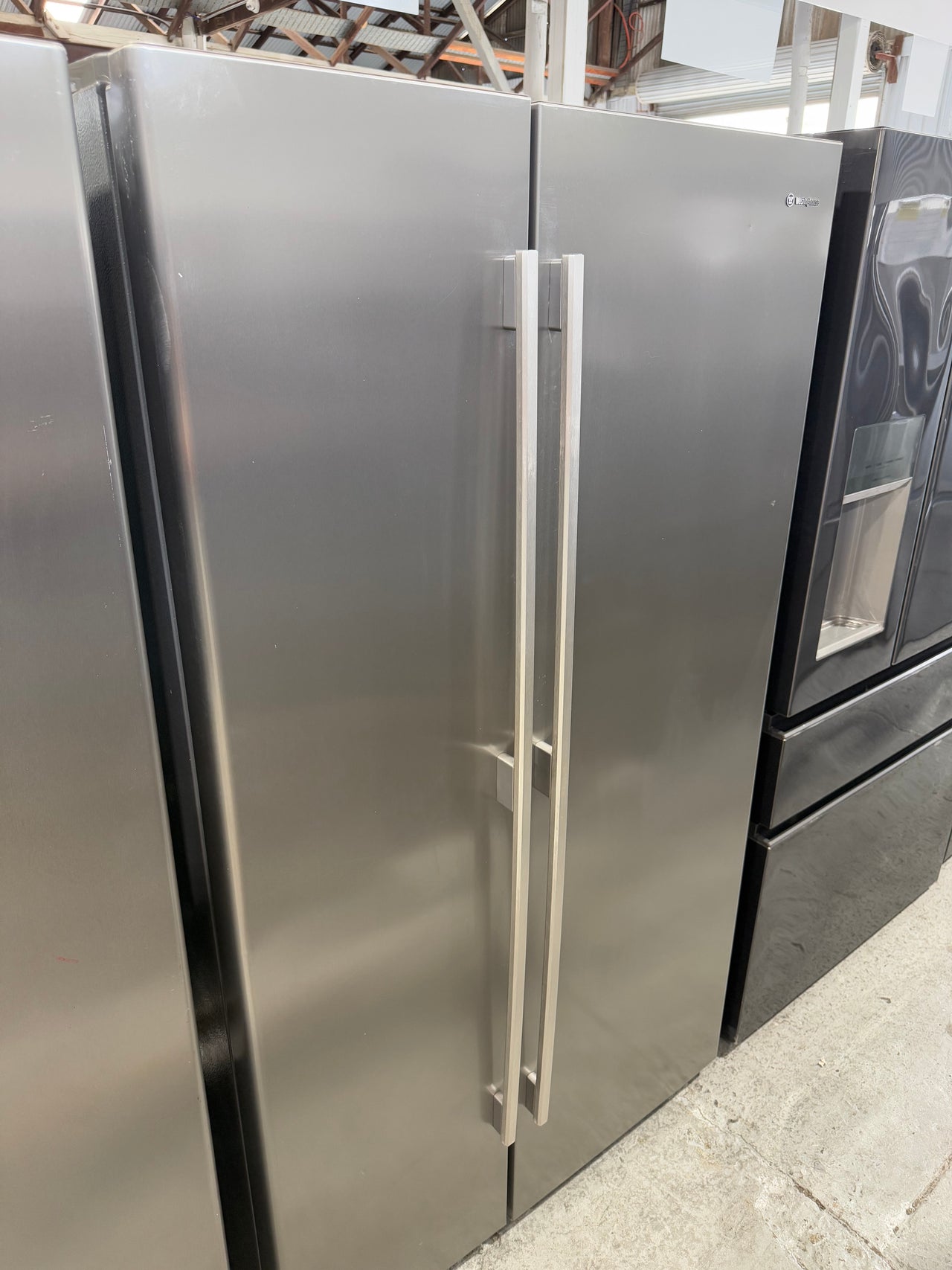 Second hand Westinghouse WSE7000SF – 700L Side-by-Side Refrigerator