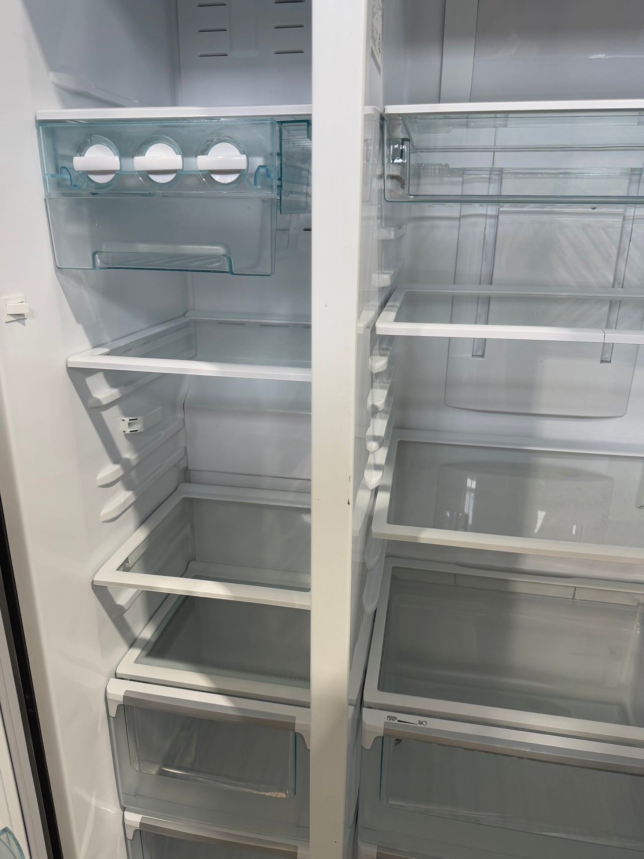 Second hand Westinghouse WSE7000SF – 700L Side-by-Side Refrigerator