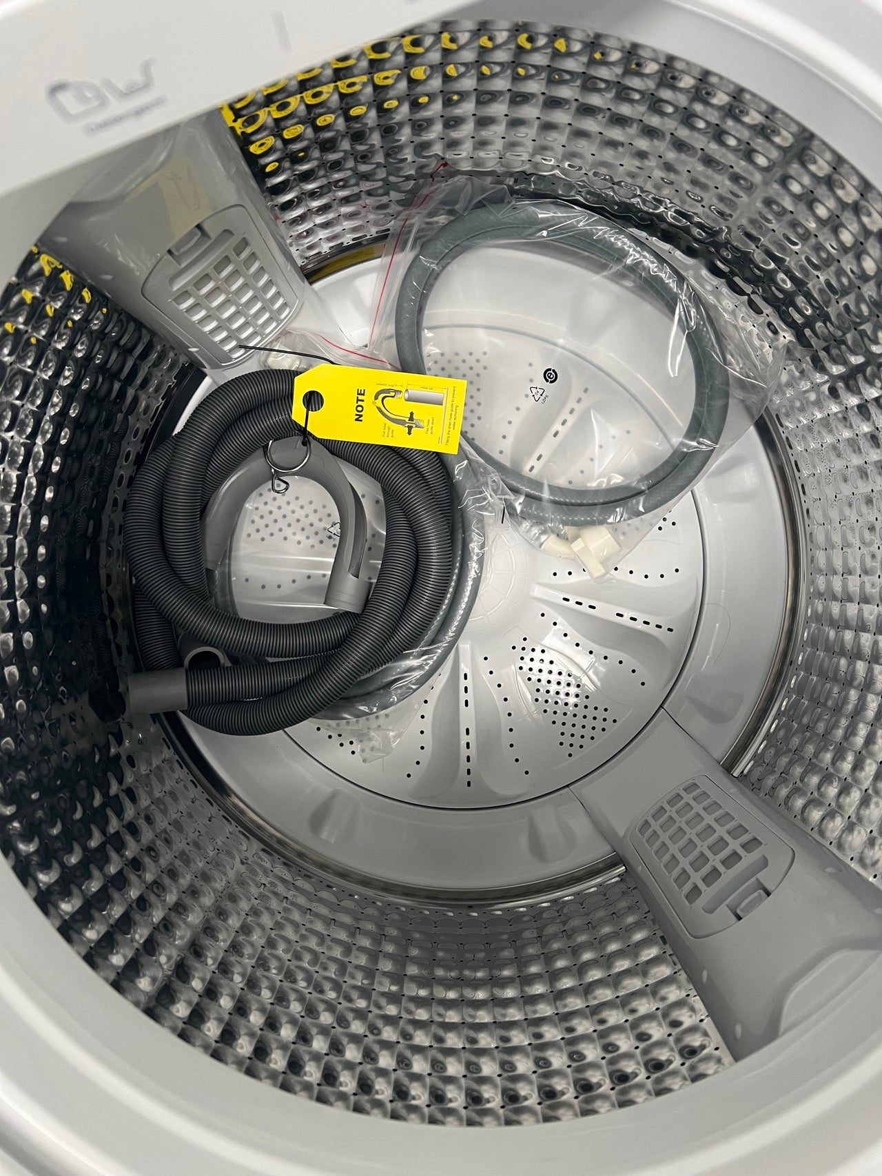 Transportation damaged Haier 8kg Top Load Washer HWT08AN1 - Second Hand Appliances Geebung