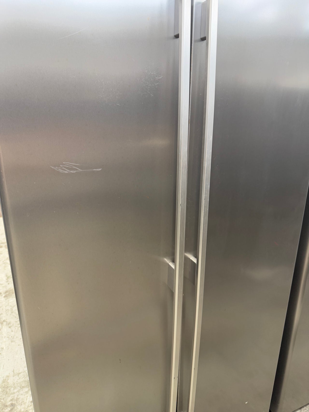 Second hand Westinghouse WSE6100SF – 610L Side-by-Side Refrigerator