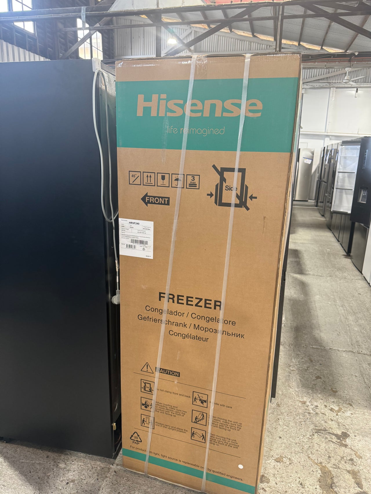 Factory second/Carton damaged Hisense HRVF240 240L Hybrid Fridge/Freezer – White