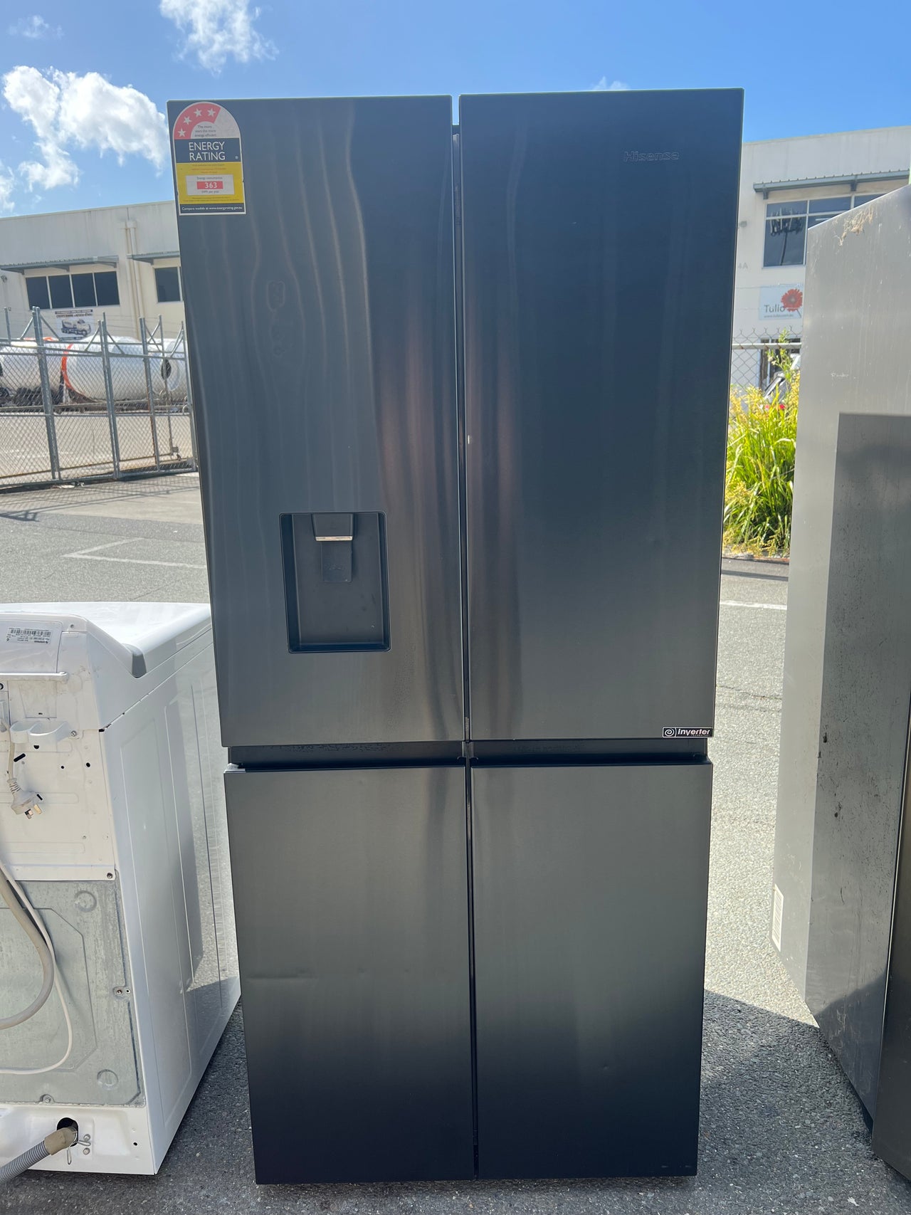 Factory second Hisense 454L French Door Refrigerator Model: HRCD454BW - Second Hand Appliances Geebung