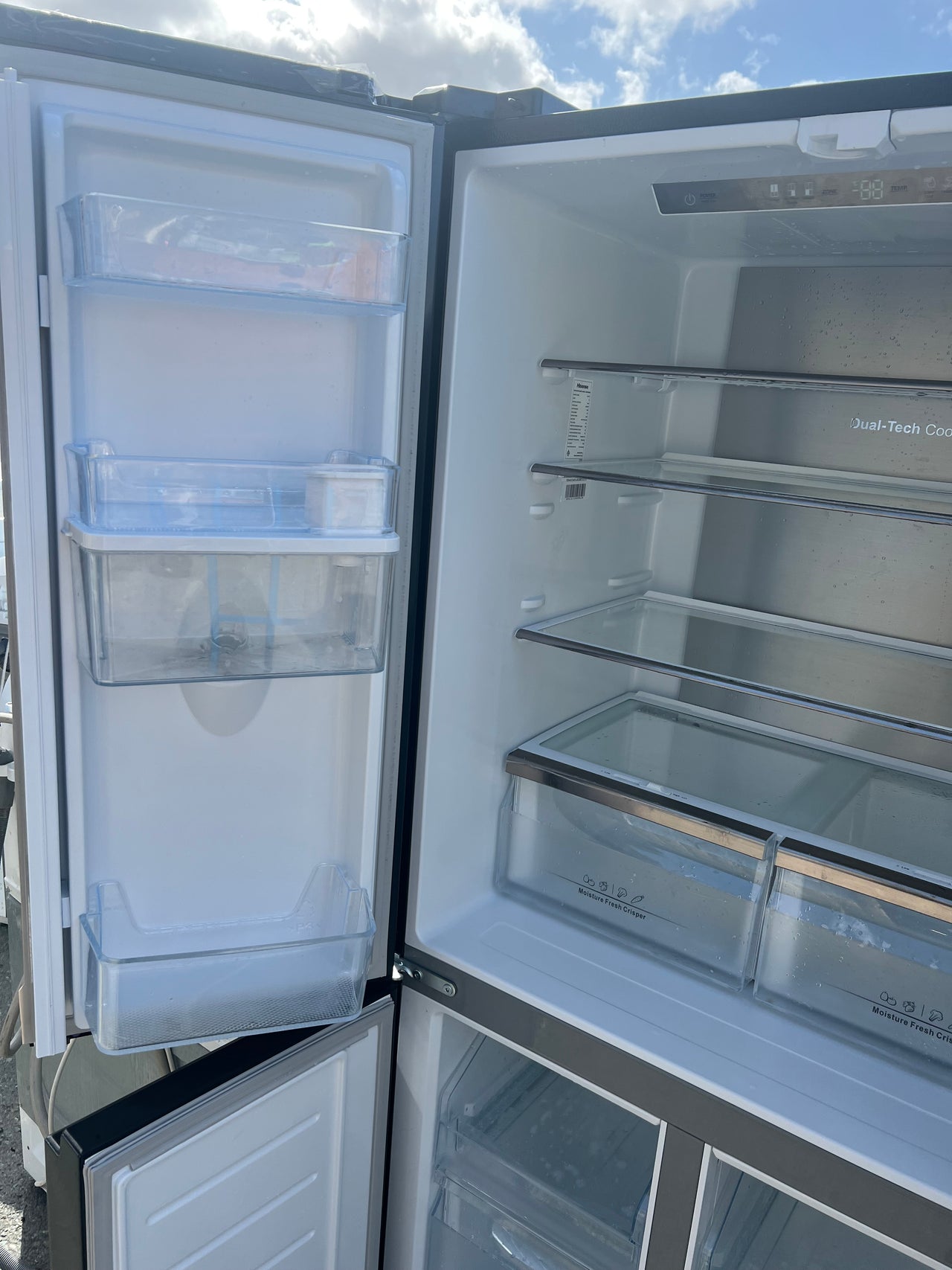 Factory second Hisense 454L French Door Refrigerator Model: HRCD454BW - Second Hand Appliances Geebung