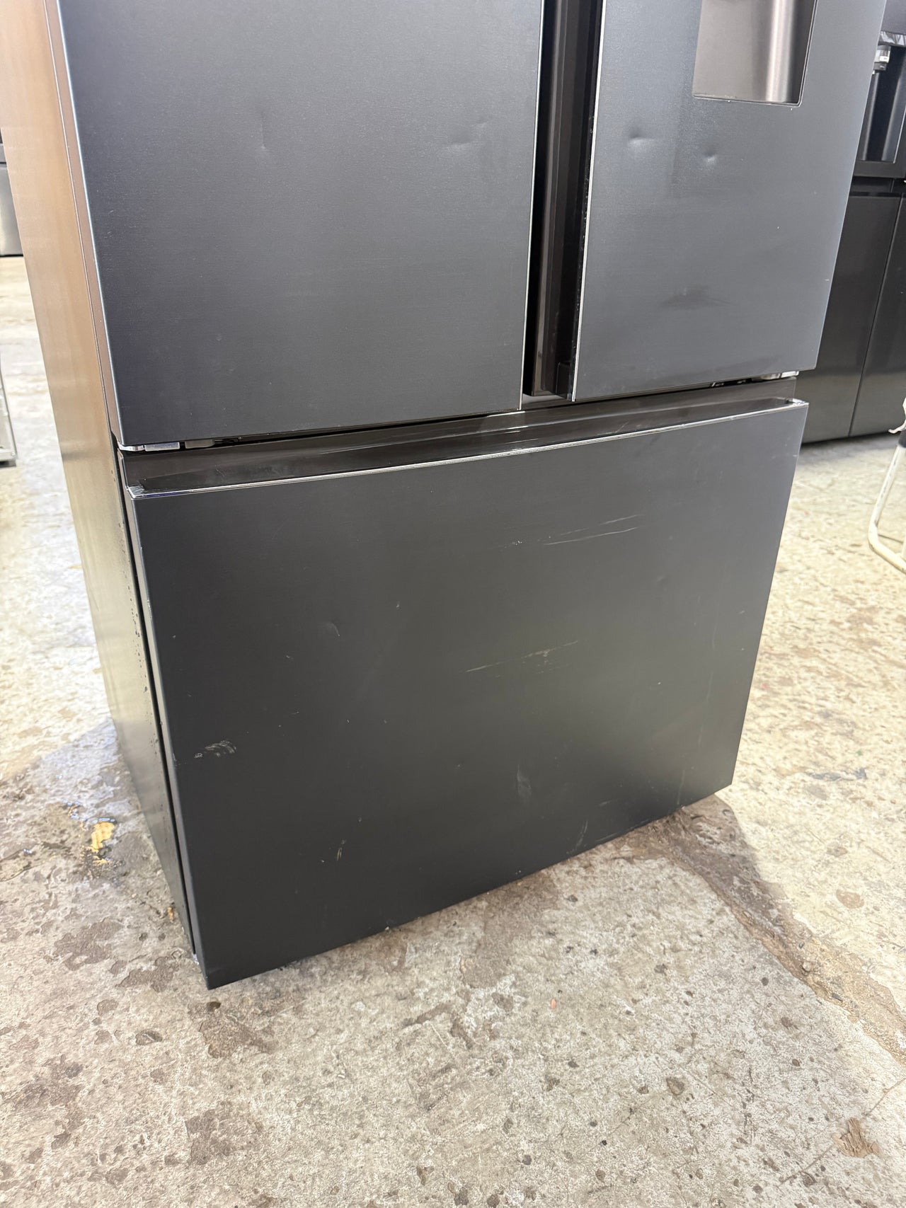 Factory second Haier 492L French Door Fridge with Water Dispenser – Matte Black HRF520FHC