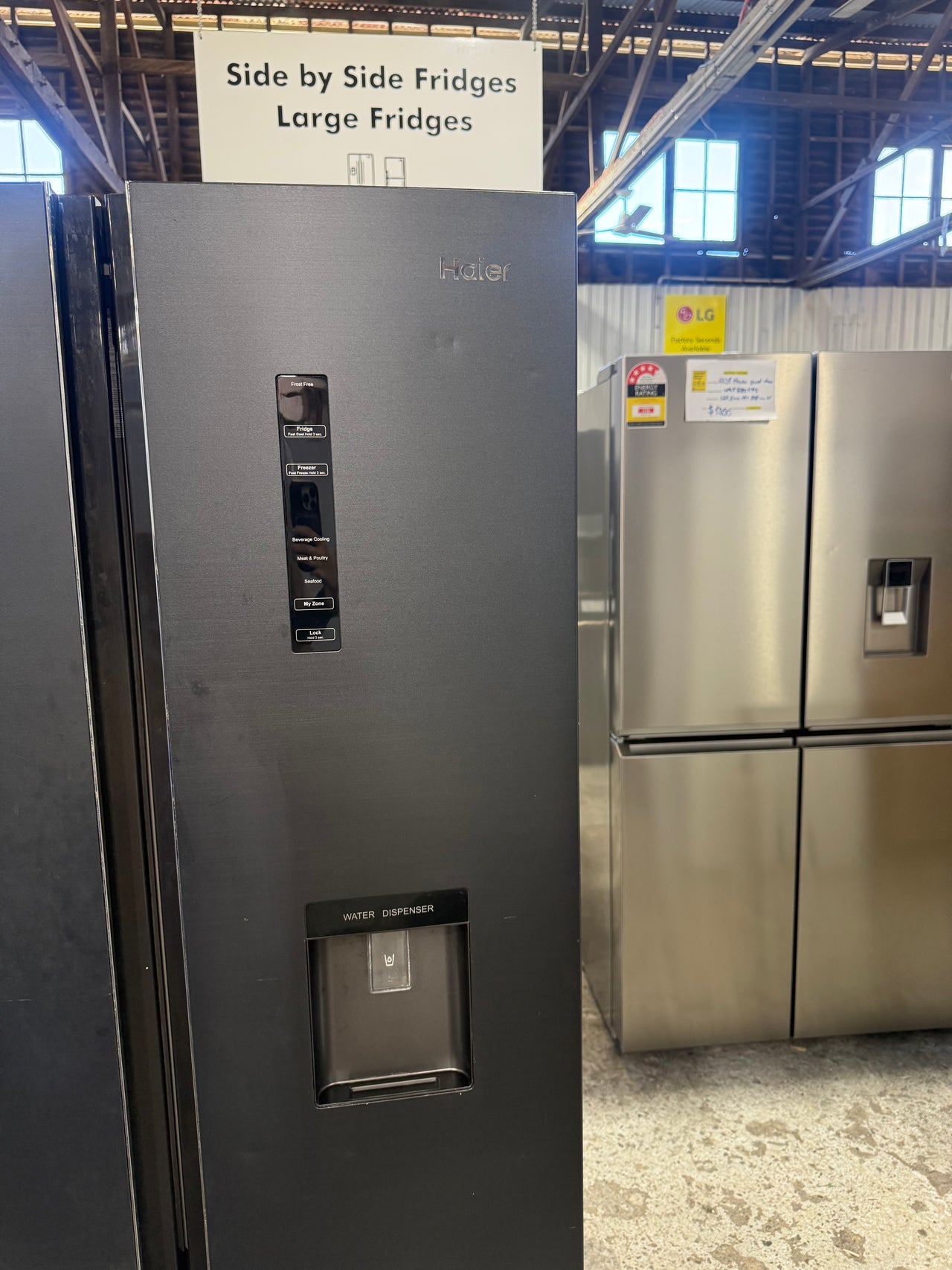 Factory second Haier 492L French Door Fridge with Water Dispenser – Matte Black HRF520FHC