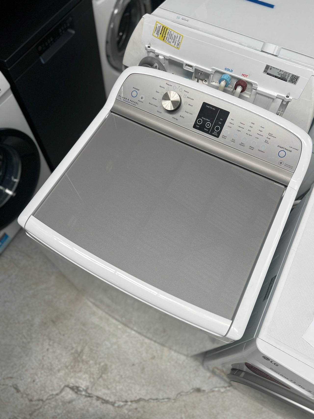 Factory second Fisher & Paykel 8.5kg Top Load Washer WA8560P1 - Second Hand Appliances Geebung