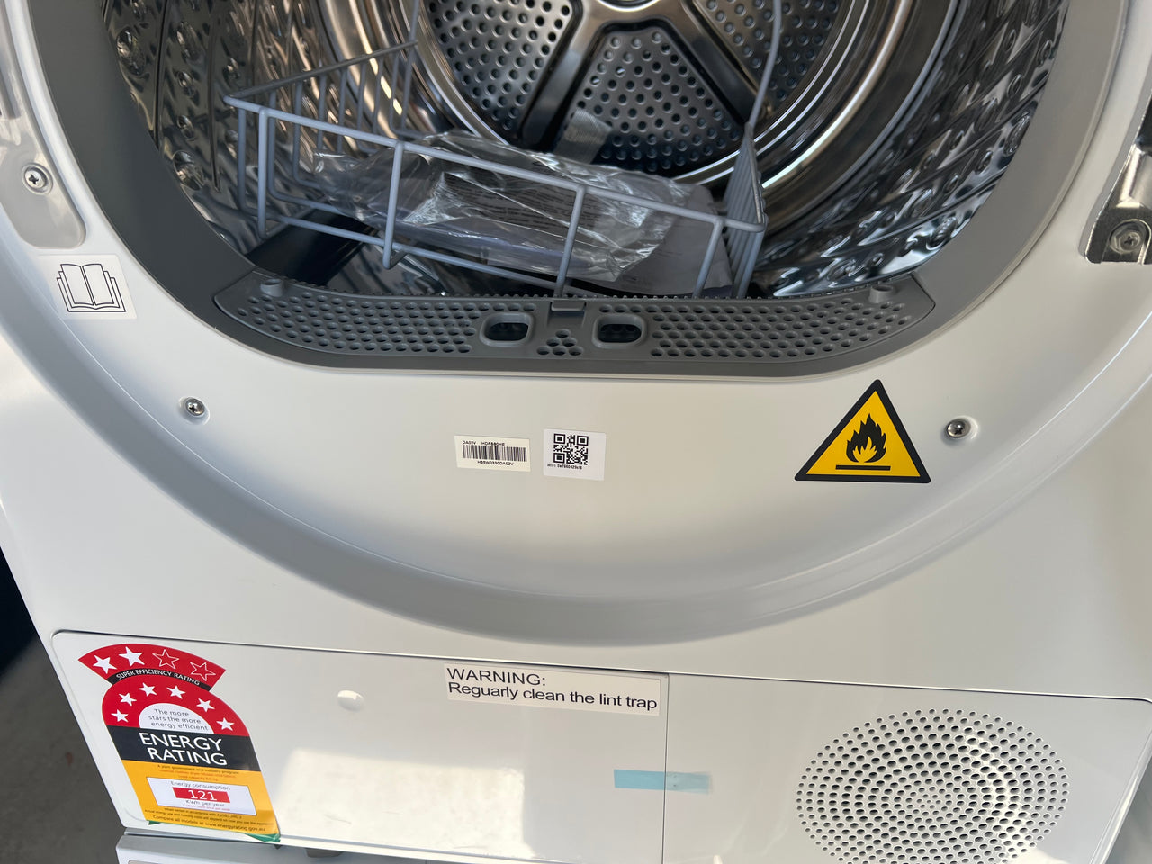 Factory second Hisense 8kg Heat Pump Dryer Model: HDFS80HE - Second Hand Appliances Geebung