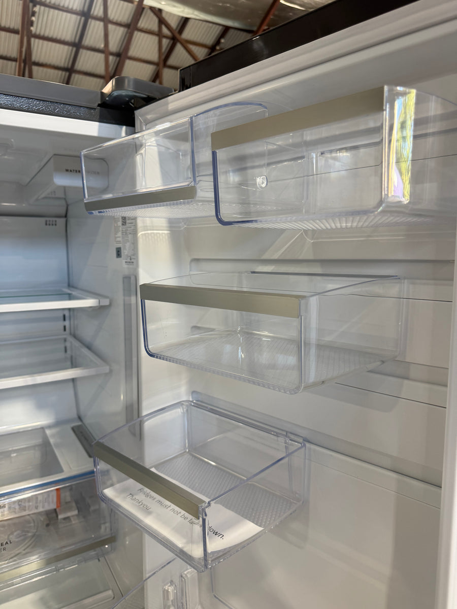 Factory second Westinghouse 609L Quad Door Refrigerator WQE6170BB