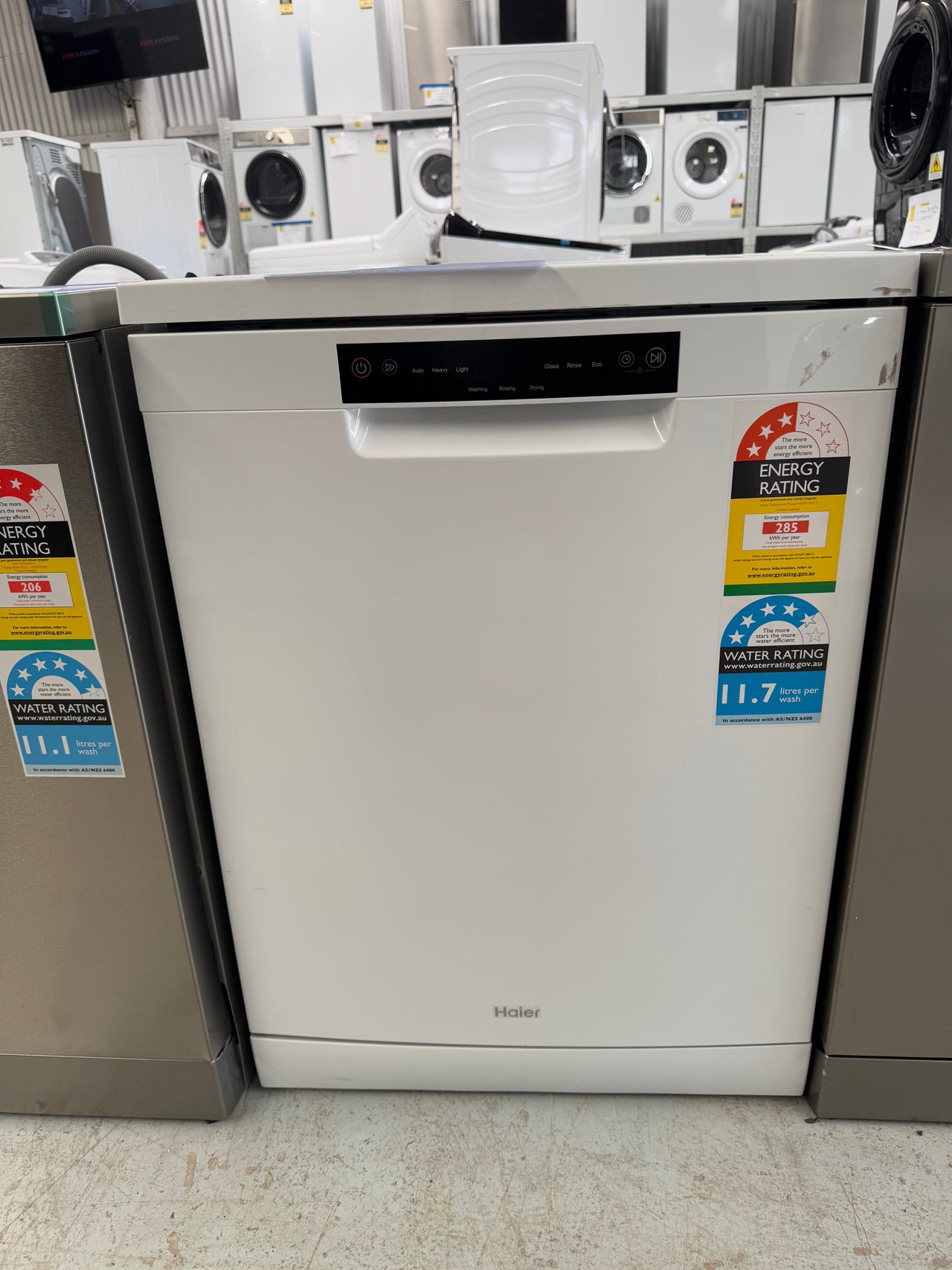 Factory second Haier HDW13V1W1 freestanding dishwasher