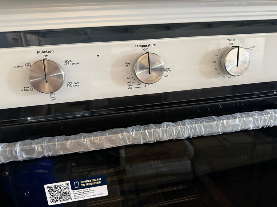 Factory second Westinghouse 60cm Multi-Function Built-In Oven – WVE6314WD