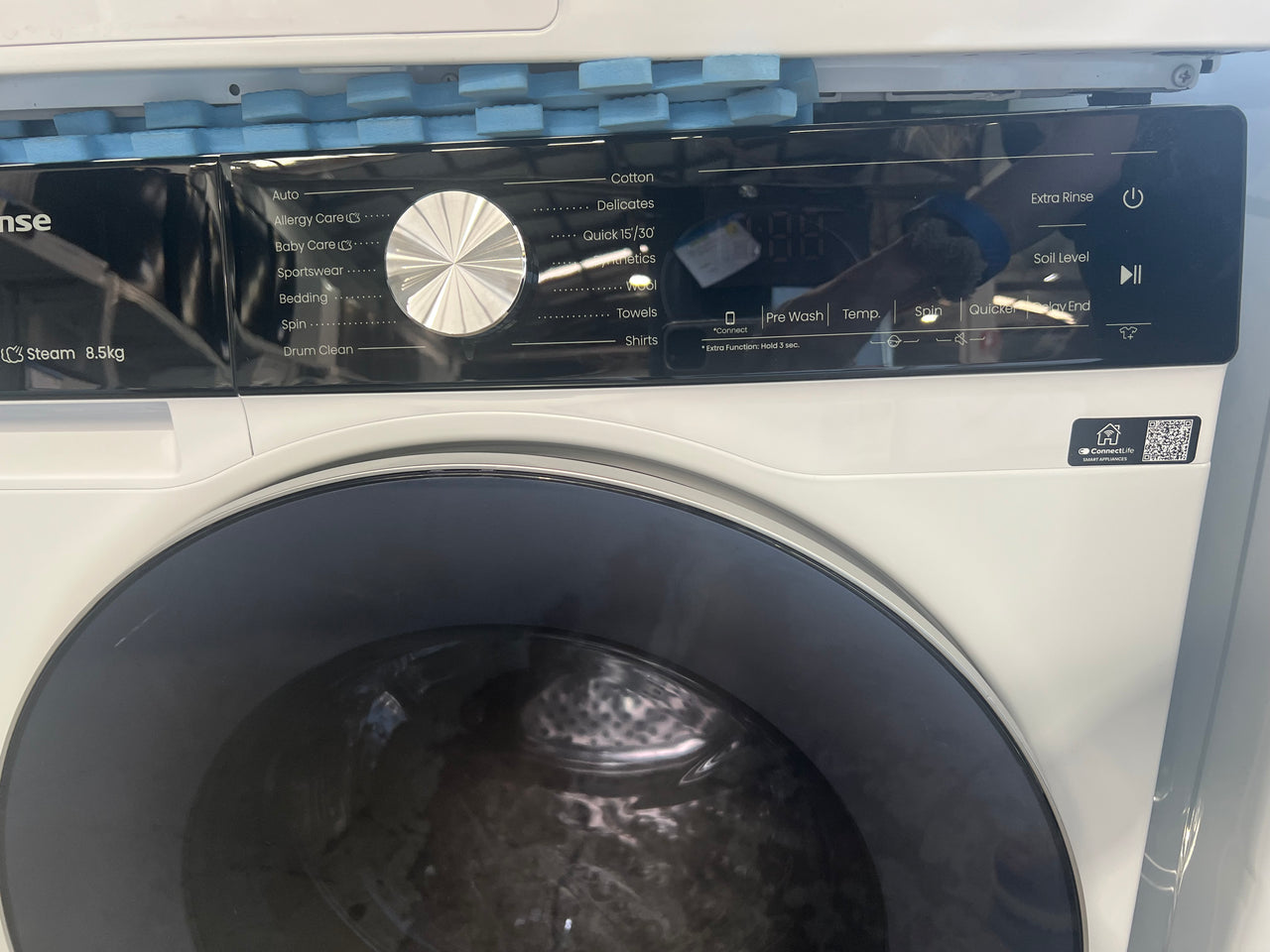 Factory second Hisense 8.5kg Front Load Washer HWFS8514E - Second Hand Appliances Geebung