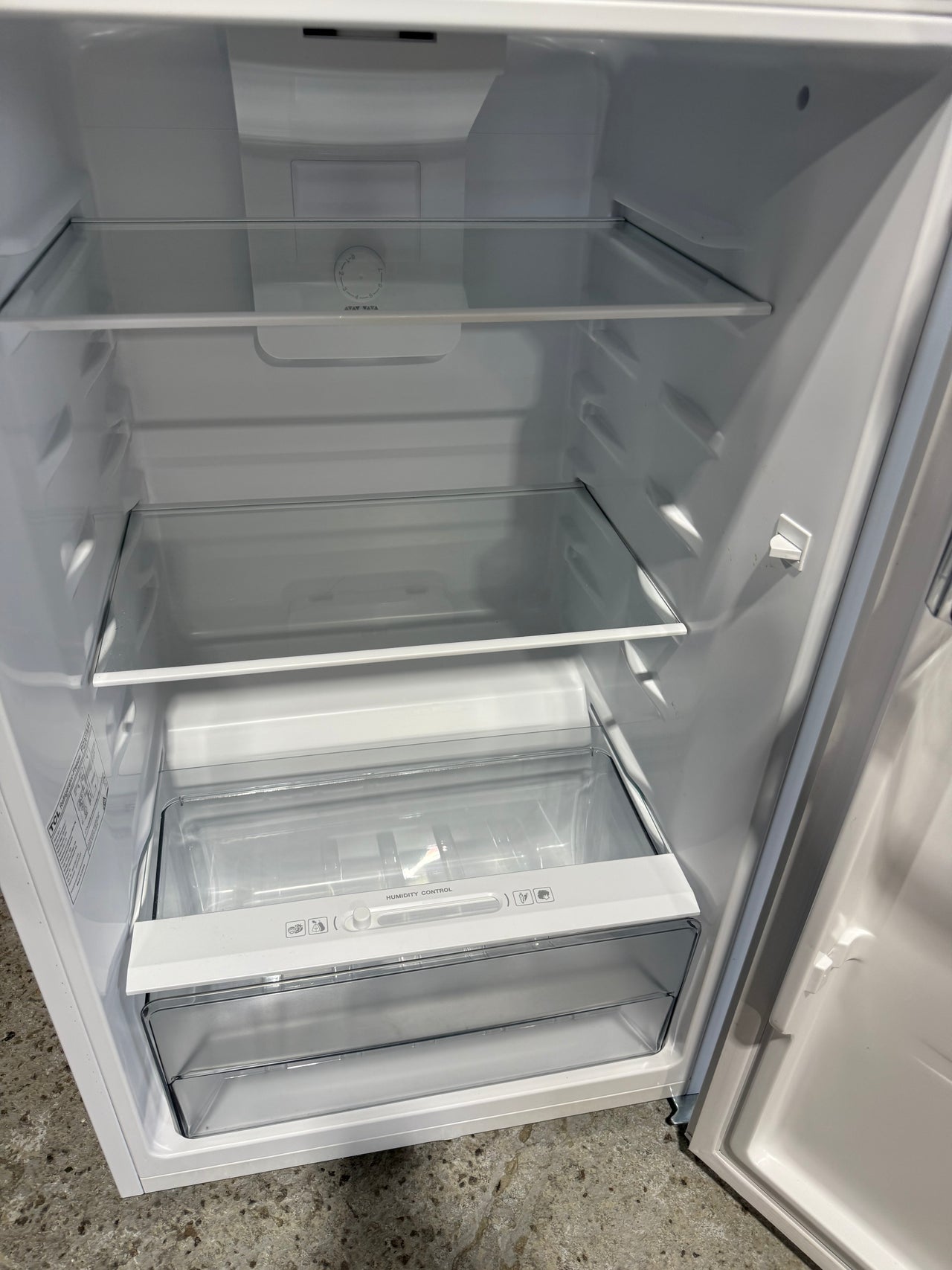 Factory second TCL P220TMW 197L Top Mount Fridge