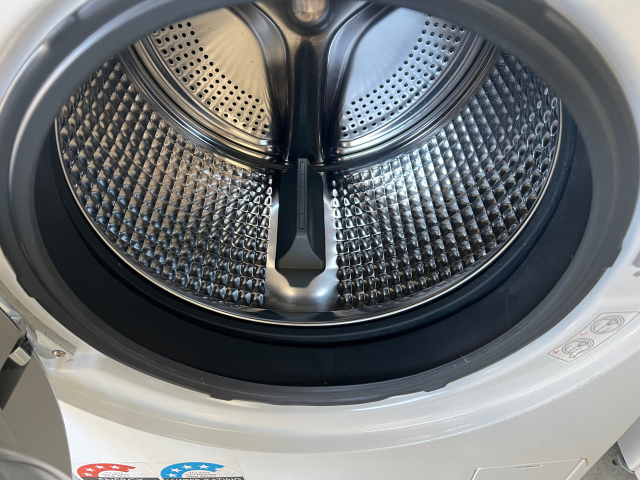 Second hand Fisher & Paykel 12kg WashSmart Front Load Washing Machine WH1260P1 - Second Hand Appliances Geebung