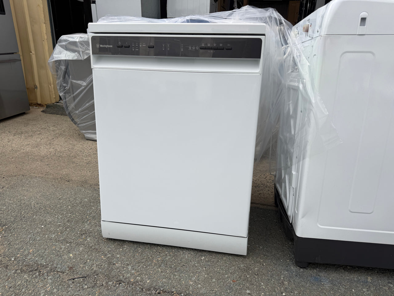 Westinghouse 60cm 14 Place Setting Freestanding Dishwasher – WSF6602WC (NAT)
