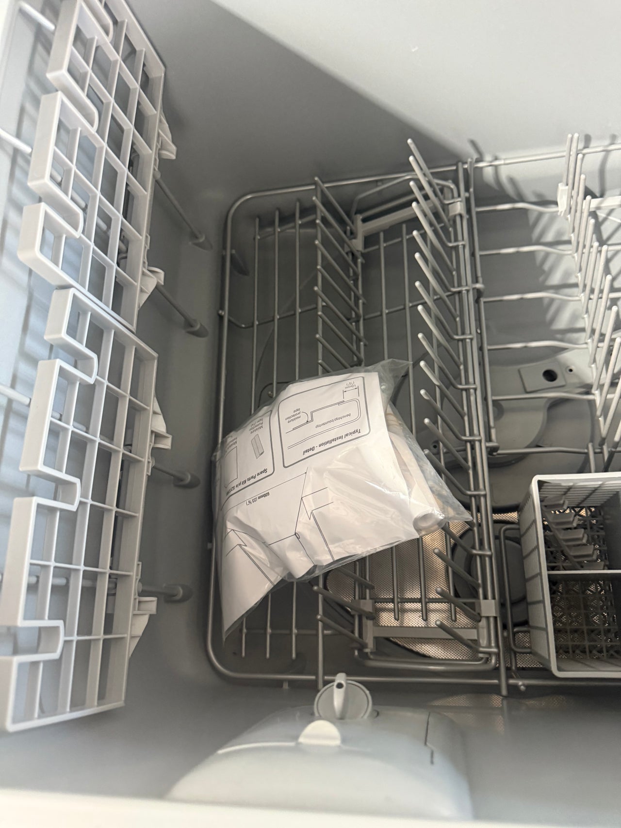 Factory Second Fisher&Paykel Single Tall DishDrawer™ Dishwasher – White (DD60SCTW9)