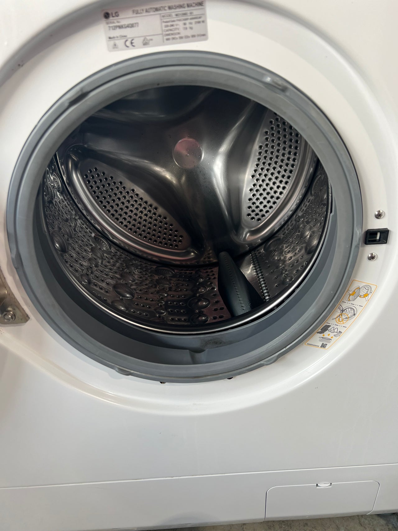 Second hand LG 7kg Front Load Washing Machine Model:WD1200D - Second Hand Appliances Geebung