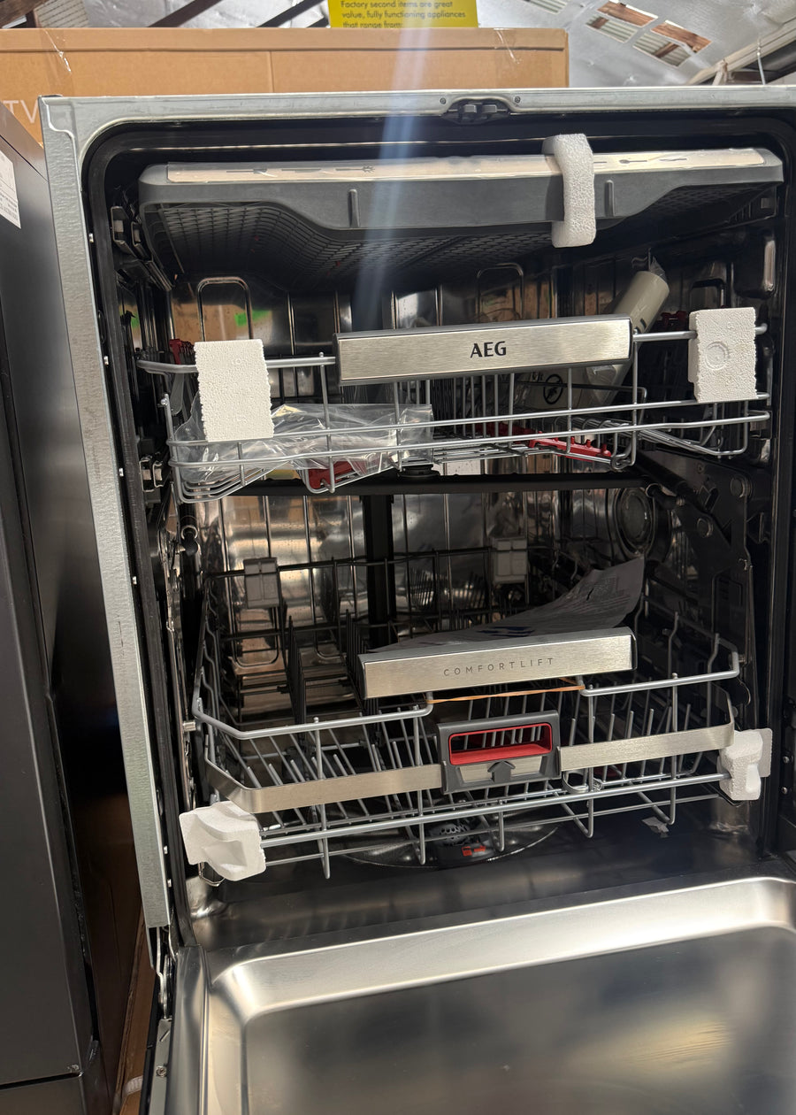 Factory second AEG 60cm Built-Under ComfortLift Dishwasher Matte Black – FUF9490SMA