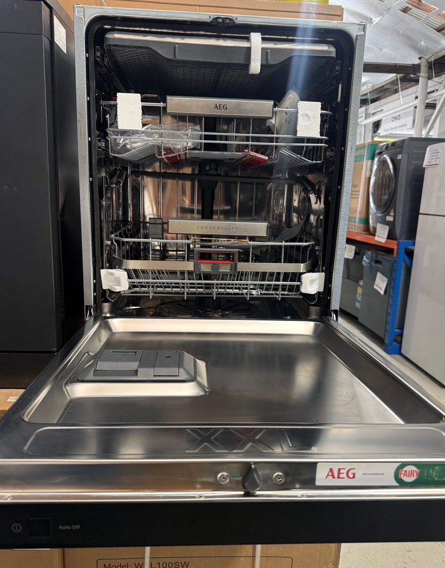 Factory second AEG 60cm Built-Under ComfortLift Dishwasher Matte Black – FUF9490SMA