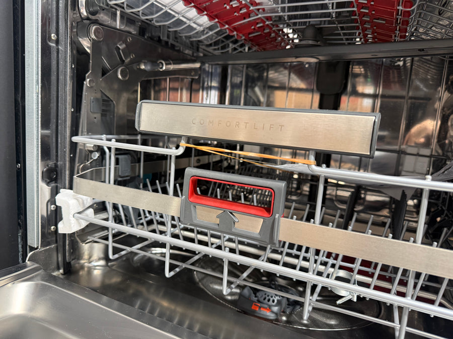 Factory second AEG 60cm Built-Under ComfortLift Dishwasher Matte Black – FUF9490SMA