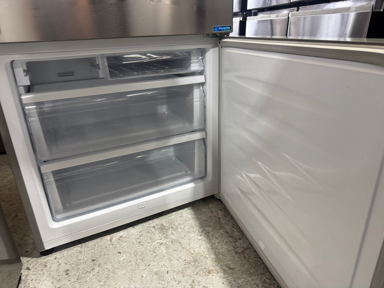 Factory Second Hisense 514L Bottom Mount Fridge – HR6BMFF514SW
