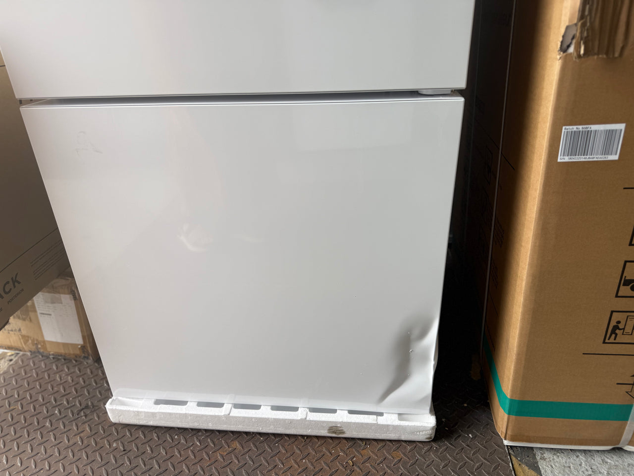 Transportation damaged Westinghouse 425 L Bottom Mount Fridge – White (WBE4302WCR)