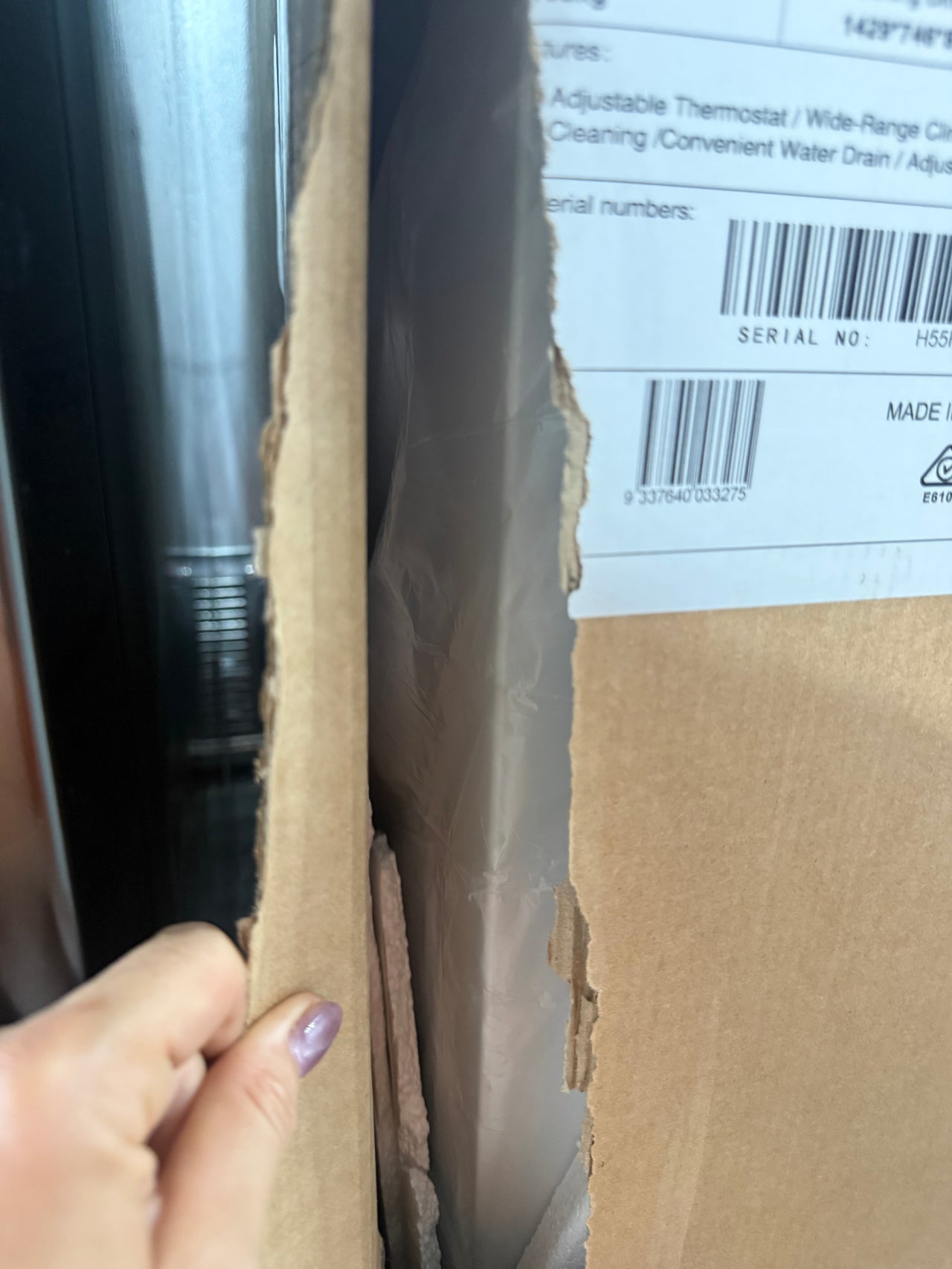 Factory Second/Carton damaged Hisense 431L Chest Freezer – White (HRCF439)