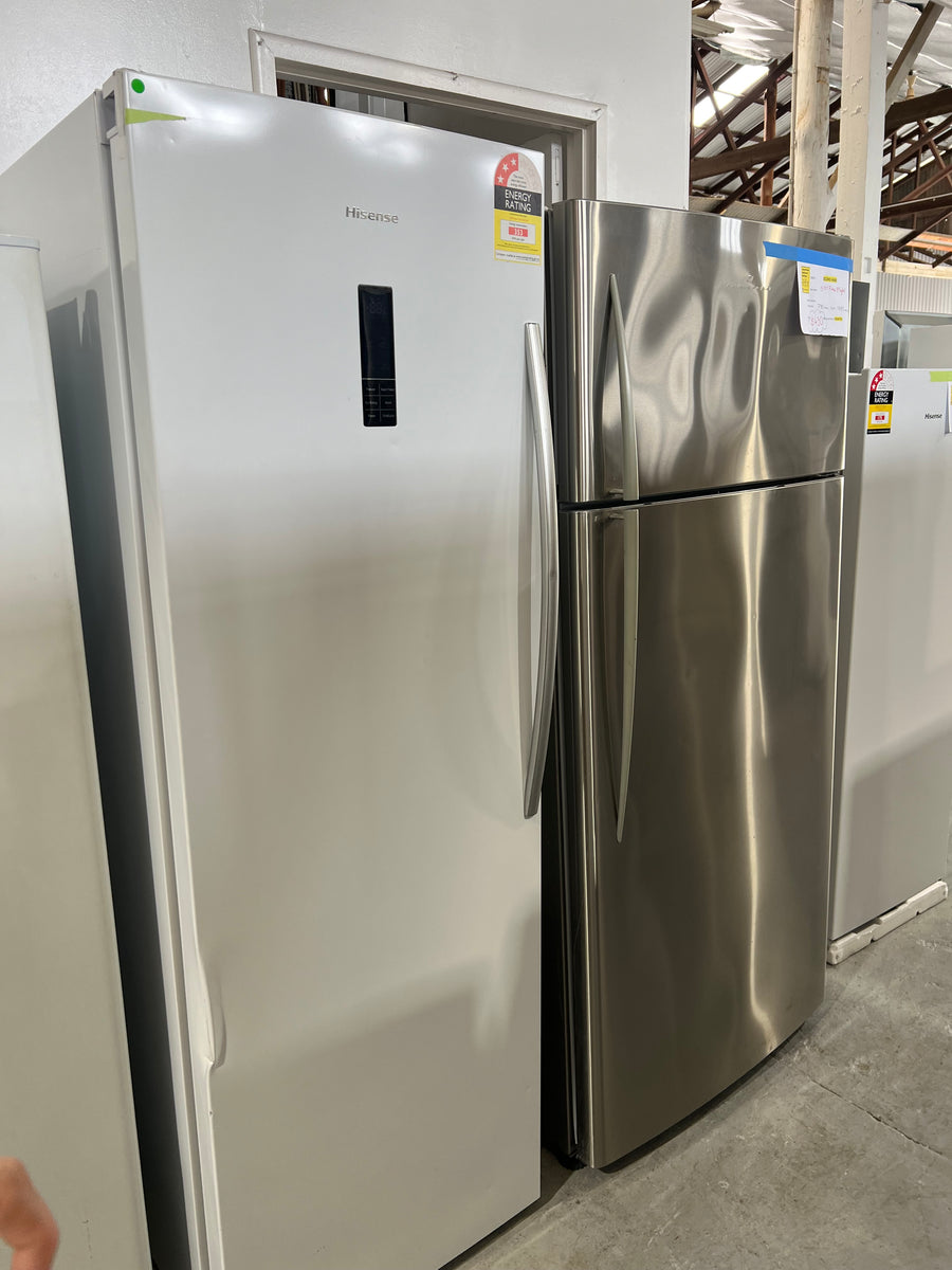 Factory second Hisense 280L Frost Free Upright Freezer HR6VFF280D - Second Hand Appliances Geebung