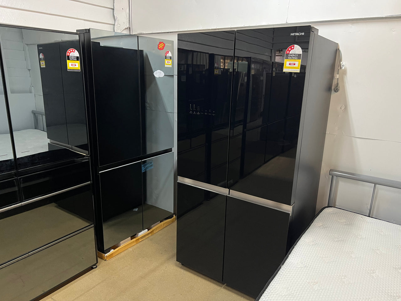 Factory second/Carton damaged new 638L Hitachi French Door  Black Glass  RWB640VT0GBK - Second Hand Appliances Geebung