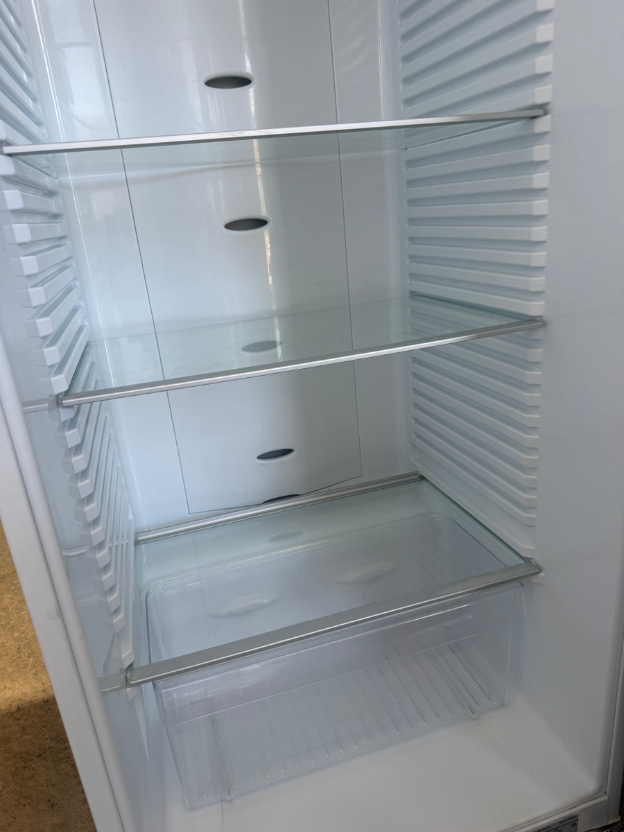 Second hand Fisher &Paykel 451L Upright Fridge – E450RW1