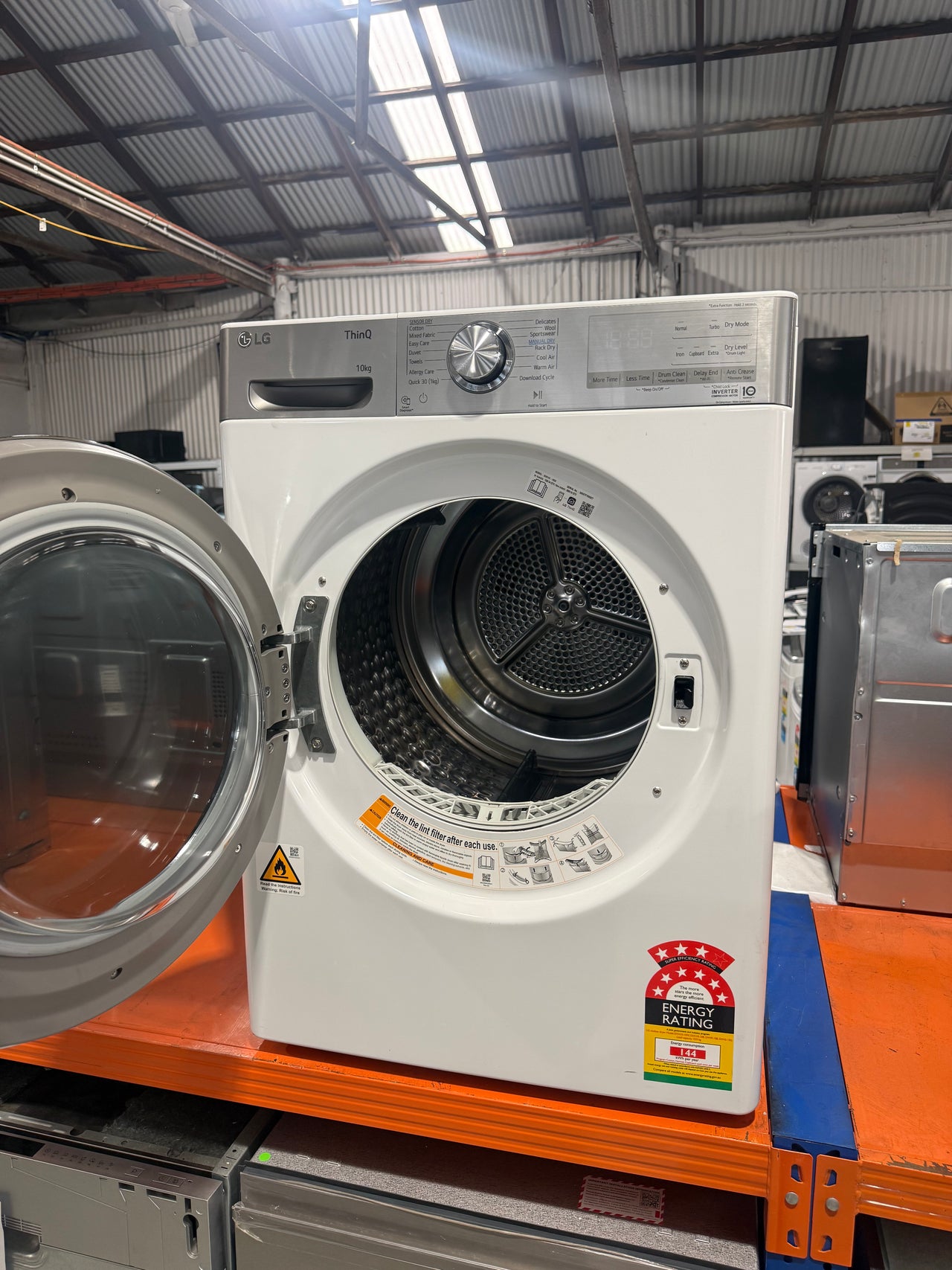 Second hand 10kg LG Heat Pump Dryer DVH10-10W