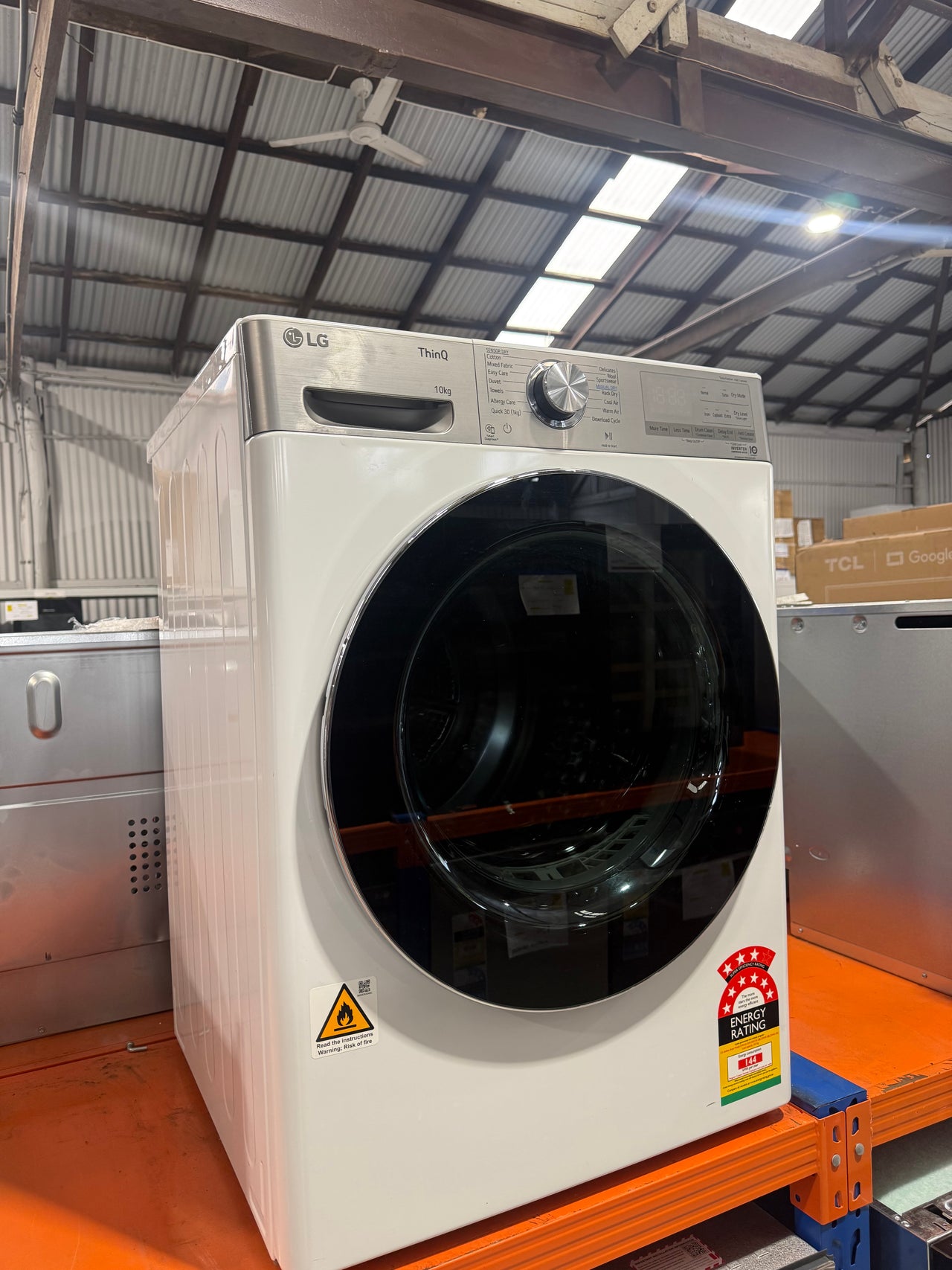 Second hand 10kg LG Heat Pump Dryer DVH10-10W
