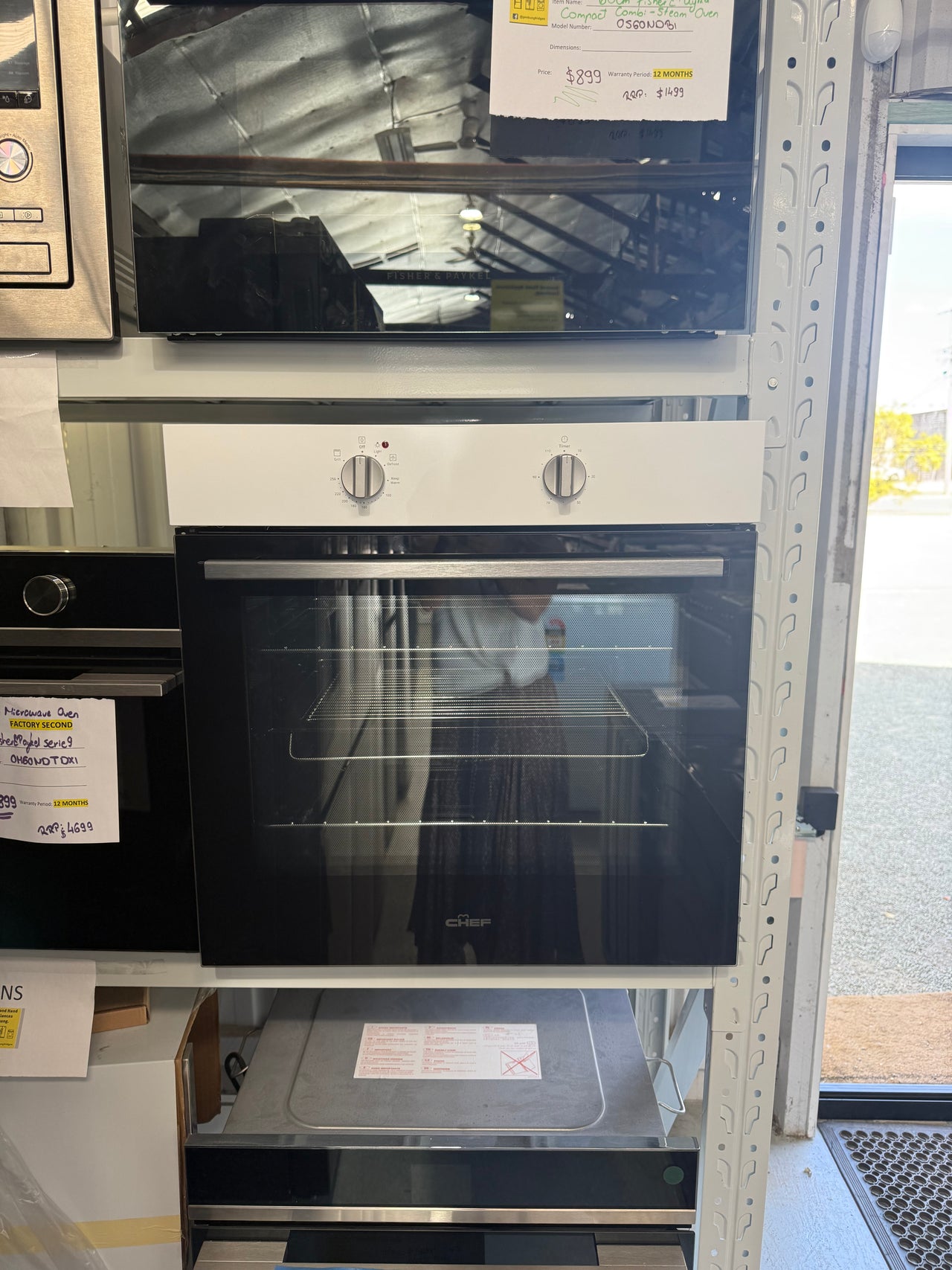 Factory second Chef CVE612WB 60cm Built-In Electric Oven – White